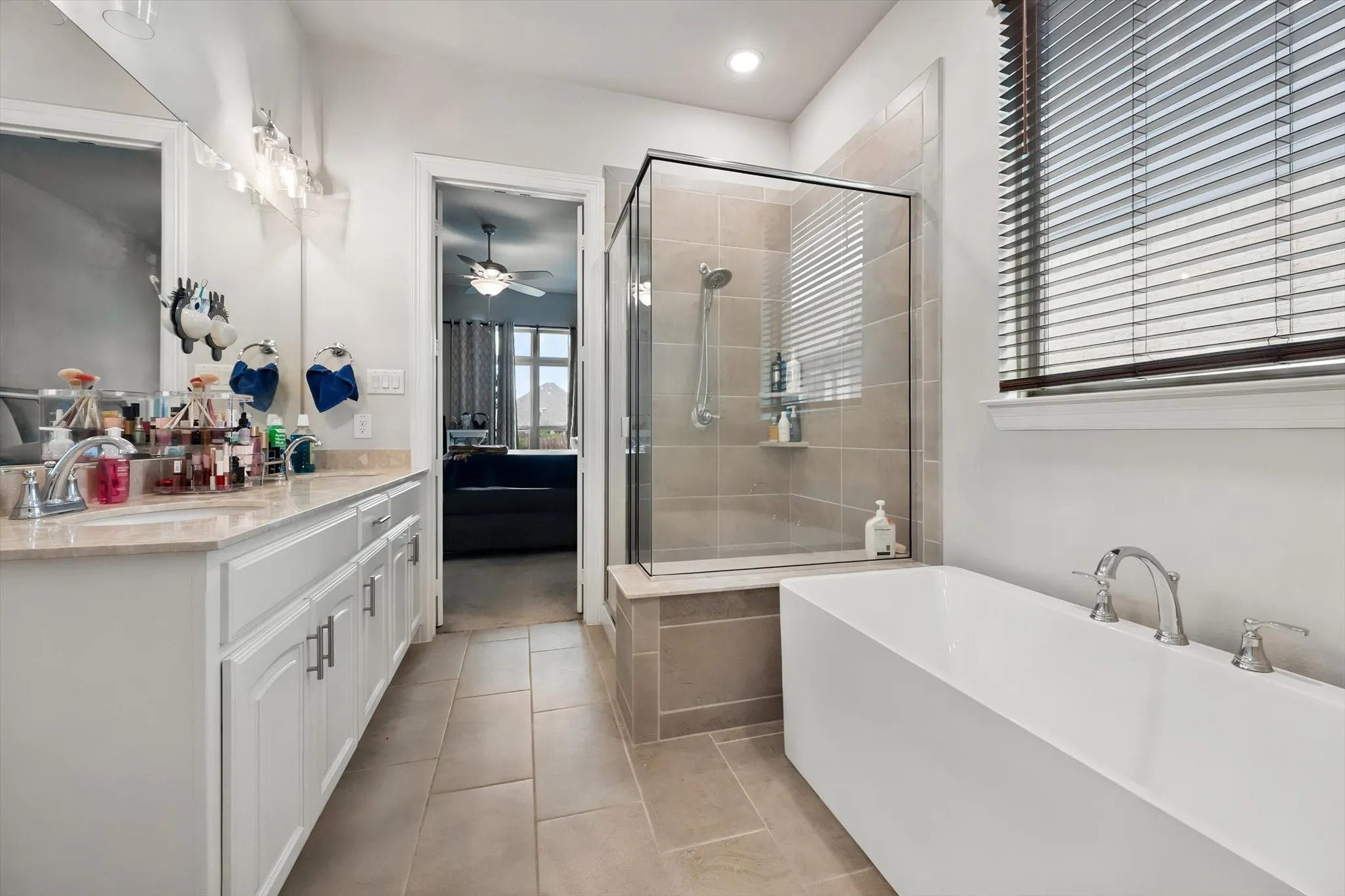 Single Family Residence For Sale in Tarrant County , 9364 Sunrise Trail, Fort Worth, Texas 76118, 3 Bedroom, 2 Bathroom, 2 Garage spaces, 1,758 Sqft, built in 2020, mls#21400832, Real Estate Agent in Fort Worth, Homes For Sale in Tarrant county, Homes For Sale in Fort Worth, Realtor in Fort Worth Texas, Real Estate Brokerage Independent Realty Texas, Luminita Cordes Realtor