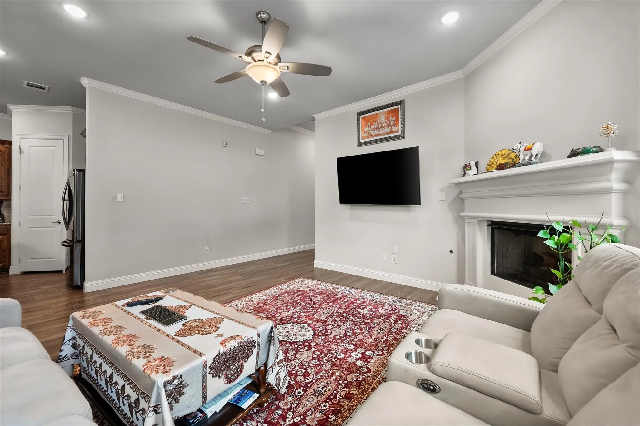Single Family Residence For Sale in Tarrant County , 9364 Sunrise Trail, Fort Worth, Texas 76118, 3 Bedroom, 2 Bathroom, 2 Garage spaces, 1,758 Sqft, built in 2020, mls#21400832, Real Estate Agent in Fort Worth, Homes For Sale in Tarrant county, Homes For Sale in Fort Worth, Realtor in Fort Worth Texas, Real Estate Brokerage Independent Realty Texas, Luminita Cordes Realtor