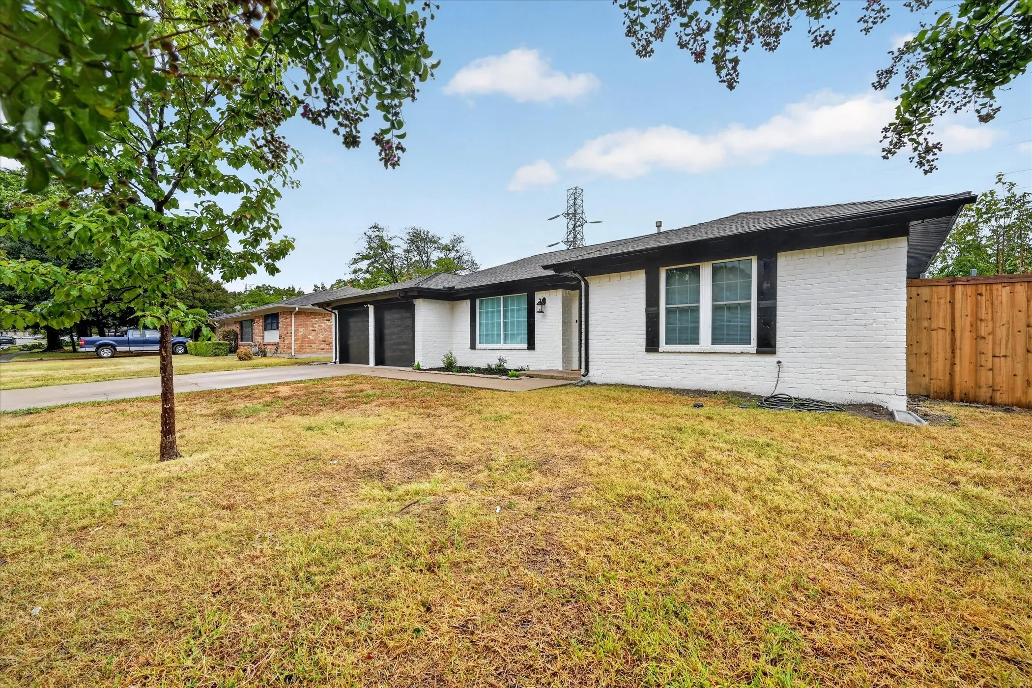 Single Family Residence For Sale in Collin County , 902 Ridgefield Drive, Plano, Texas 75075, 3 Bedroom, 2 Bathroom, 2 Garage spaces, 1,844 Sqft, built in 1966, mls#21402958, Real Estate Agent in Plano, Homes For Sale in Collin county, Homes For Sale in Plano, Realtor in Plano Texas, Real Estate Brokerage Independent Realty Texas, Luminita Cordes Realtor