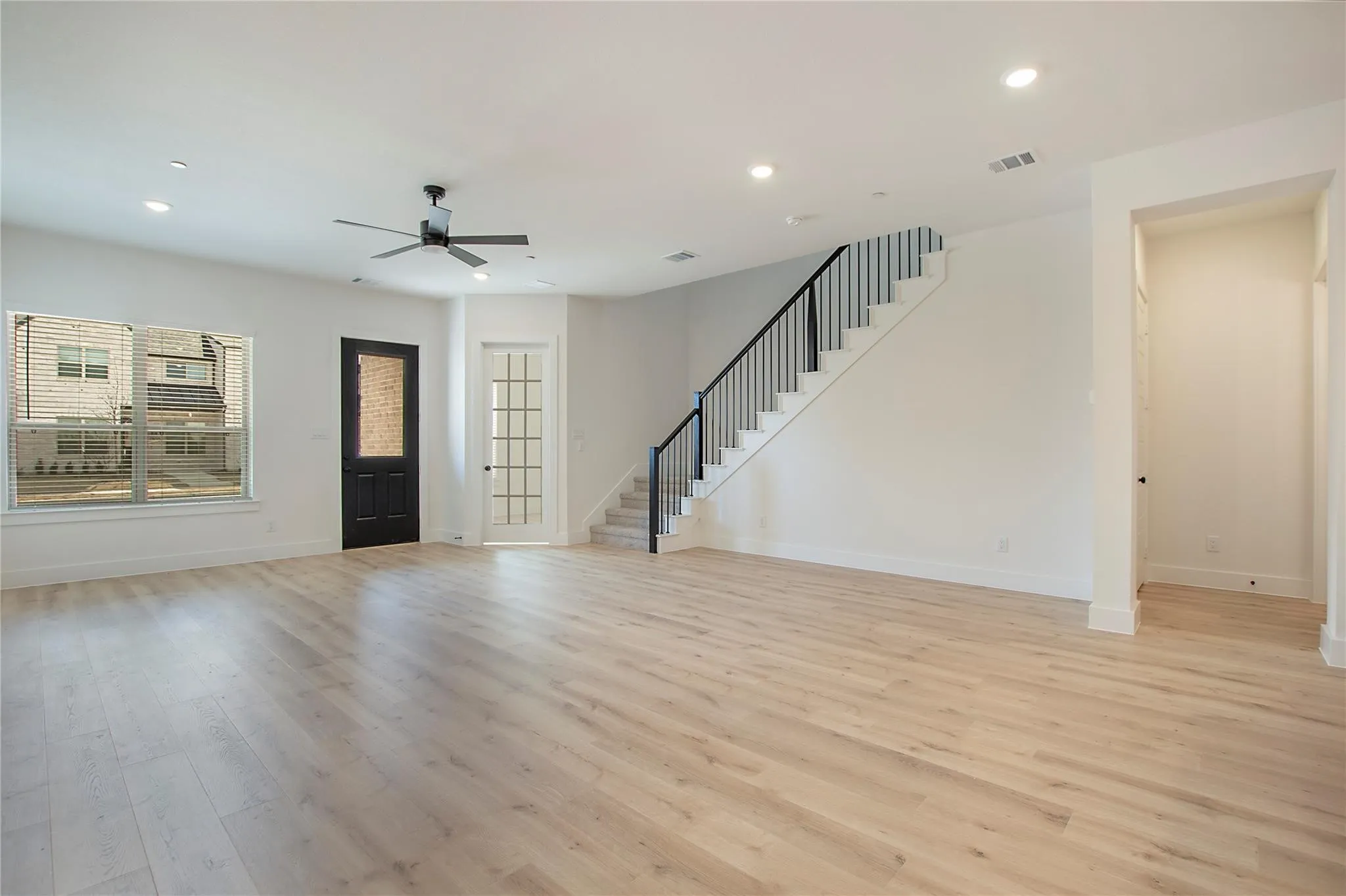 Townhouse For Rent in Collin County , 1220 Eureka Springs Street, Celina, Texas 75078, 4 Bedroom, 3 Bathroom, 2 Garage spaces, 1,970 Sqft, built in 2025, mls#21402959, Real Estate Agent in Celina, Homes For Rent in Collin county, Homes For Rent in Celina, Realtor in Celina Texas, Real Estate Brokerage Independent Realty Texas, Luminita Cordes Realtor