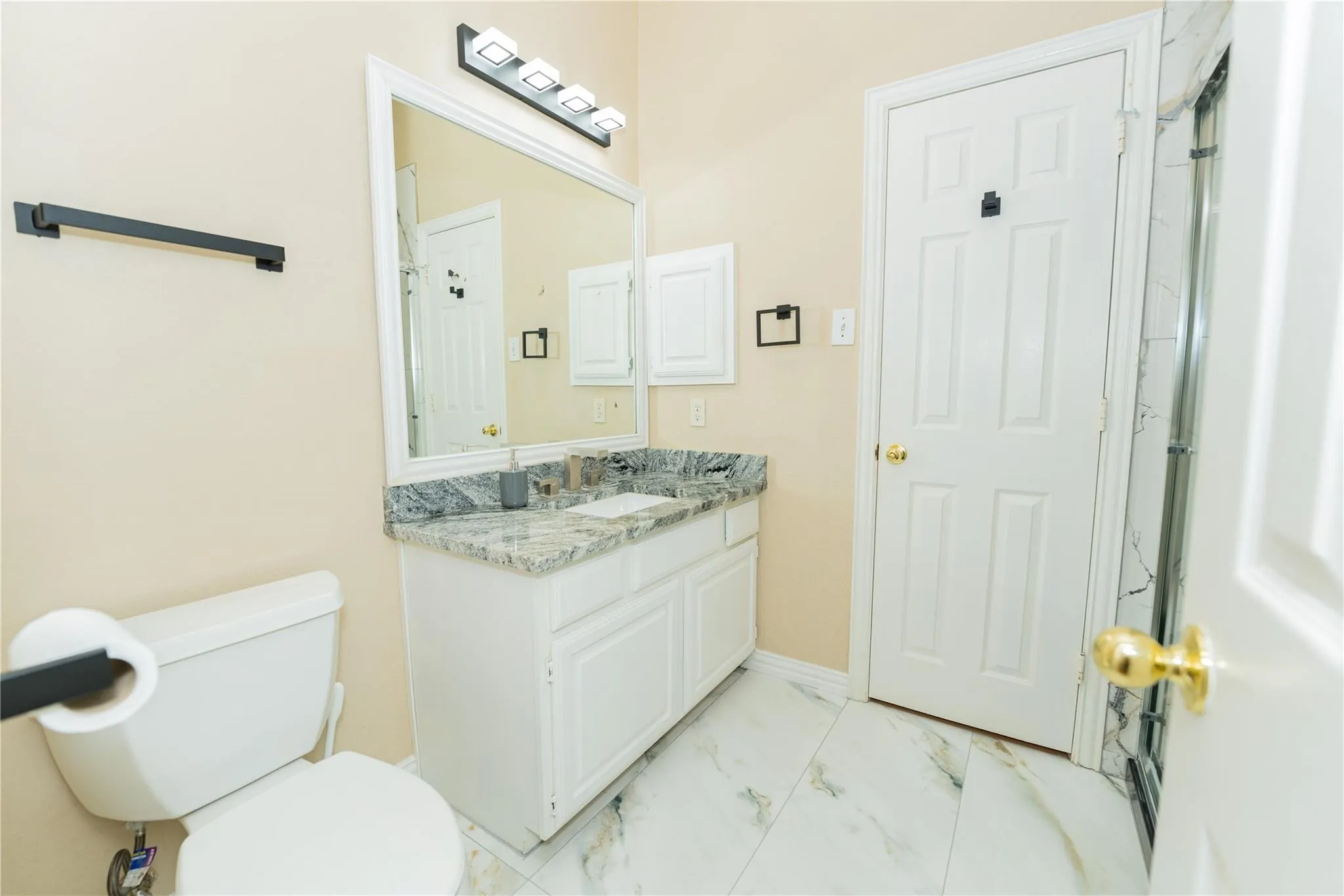 Single Family Residence For Rent in Denton County , 669 Nottingham Drive, Coppell, Texas 75019, 4 Bedroom, 3 Bathroom, 2 Garage spaces, 2,628 Sqft, built in 1992, mls#21402953, Real Estate Agent in Coppell, Homes For Rent in Denton county, Homes For Rent in Coppell, Realtor in Coppell Texas, Real Estate Brokerage Independent Realty Texas, Luminita Cordes Realtor