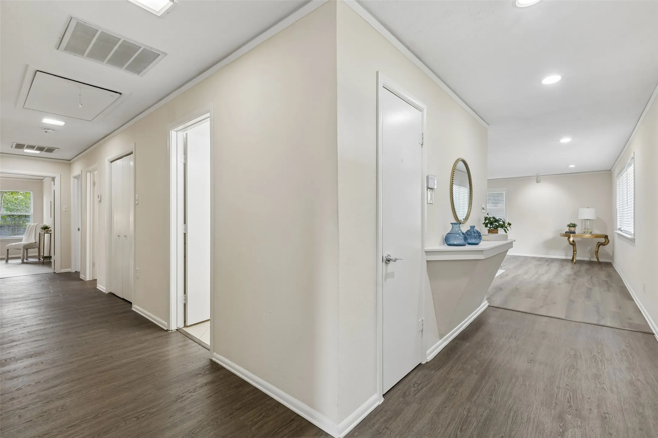 Single Family Residence For Rent in Dallas County , 7431 Midbury Drive, Dallas, Texas 75230, 3 Bedroom, 2 Bathroom, 2 Garage spaces, 2,568 Sqft, built in 1954, mls#21402931, Real Estate Agent in Dallas, Homes For Rent in Dallas county, Homes For Rent in Dallas, Realtor in Dallas Texas, Real Estate Brokerage Independent Realty Texas, Luminita Cordes Realtor