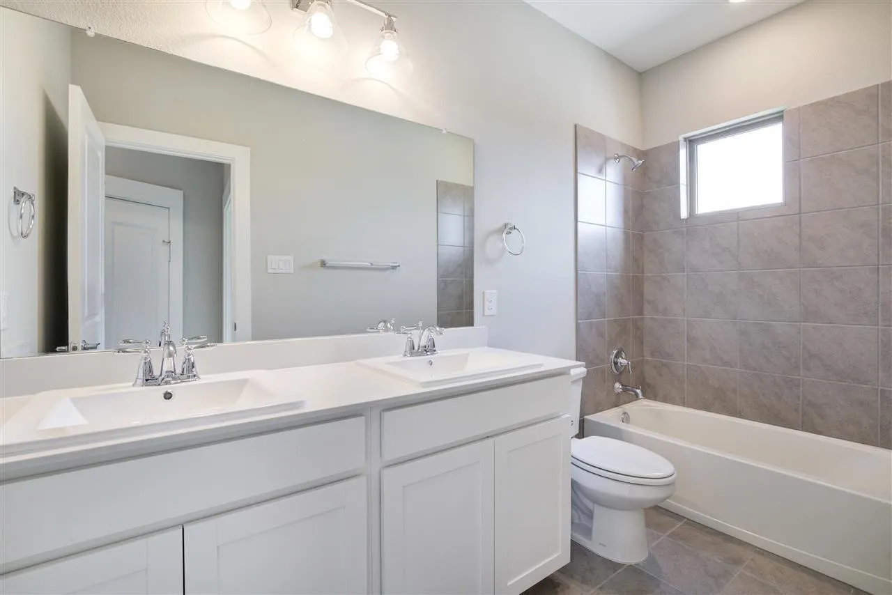 Townhouse For Rent in Collin County , 1050 Maverick Drive, Allen, Texas 75013, 3 Bedroom, 3 Bathroom, 2 Garage spaces, 1,945 Sqft, built in 2020, mls#21402934, Real Estate Agent in Allen, Homes For Rent in Collin county, Homes For Rent in Allen, Realtor in Allen Texas, Real Estate Brokerage Independent Realty Texas, Luminita Cordes Realtor