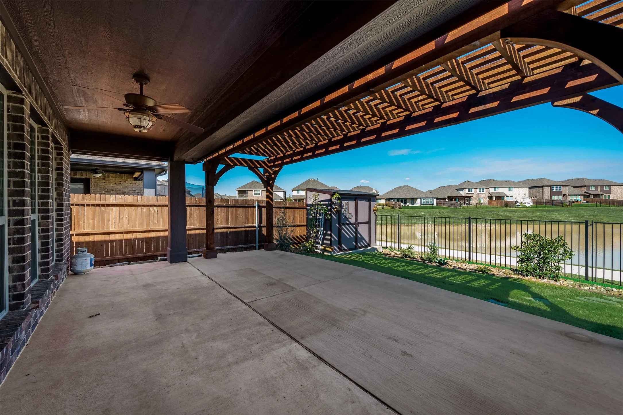 Single Family Residence For Rent in Denton County , 9701 Athens Drive, Denton, Texas 76226, 4 Bedroom, 3 Bathroom, 2 Garage spaces, 2,334 Sqft, built in 2018, mls#21396965, Real Estate Agent in Denton, Homes For Rent in Denton county, Homes For Rent in Denton, Realtor in Denton Texas, Real Estate Brokerage Independent Realty Texas, Luminita Cordes Realtor