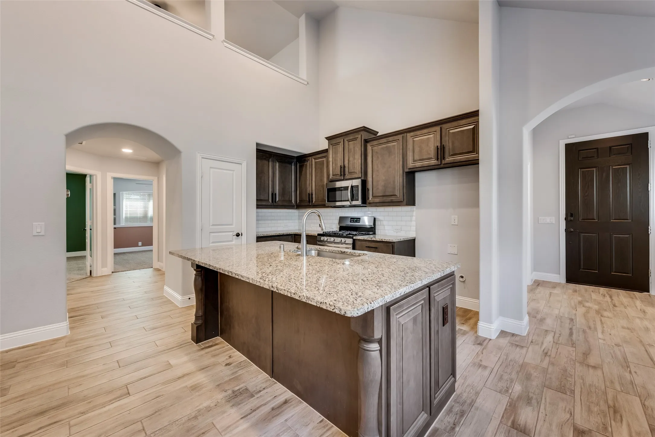 Single Family Residence For Rent in Denton County , 9701 Athens Drive, Denton, Texas 76226, 4 Bedroom, 3 Bathroom, 2 Garage spaces, 2,334 Sqft, built in 2018, mls#21396965, Real Estate Agent in Denton, Homes For Rent in Denton county, Homes For Rent in Denton, Realtor in Denton Texas, Real Estate Brokerage Independent Realty Texas, Luminita Cordes Realtor