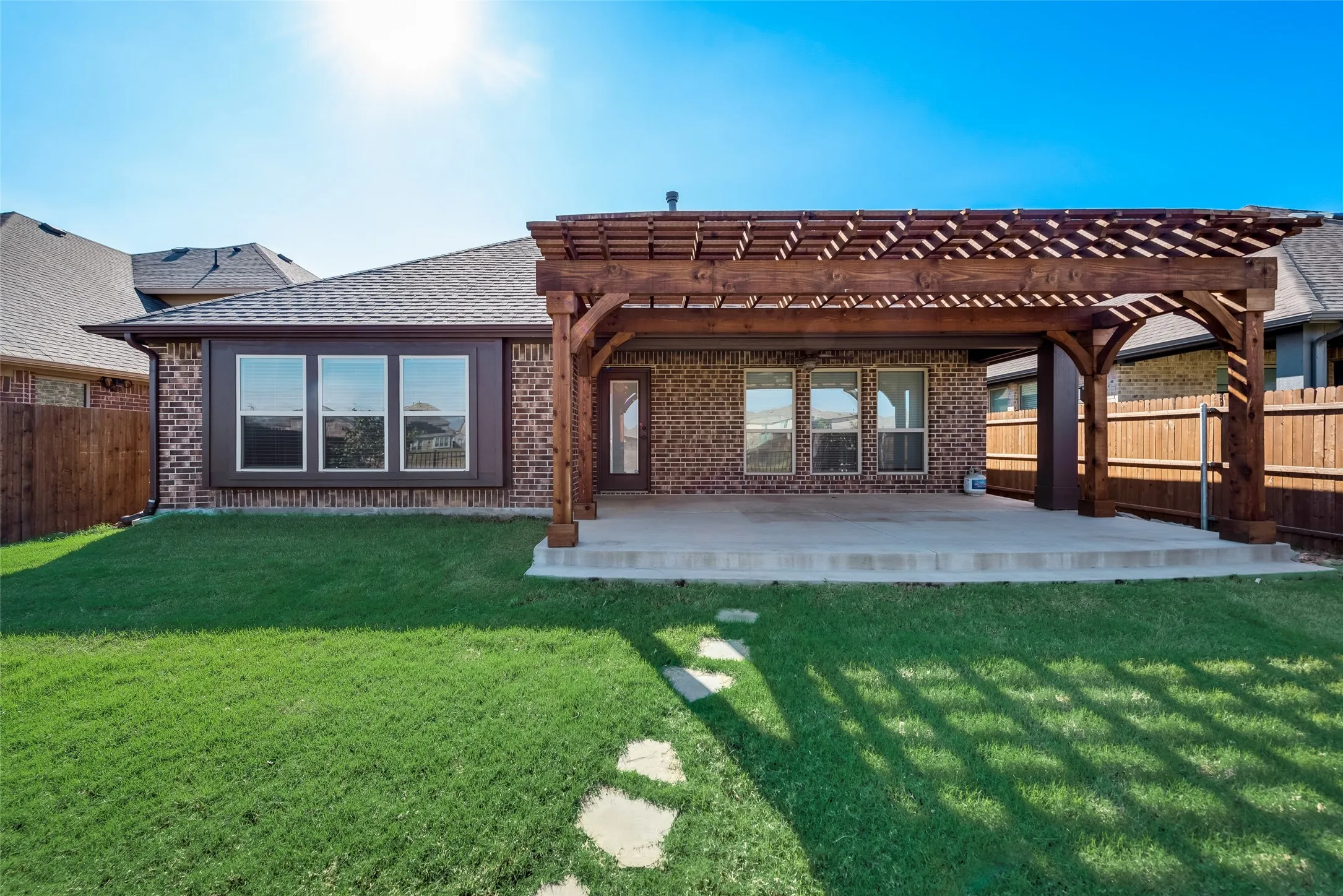 Single Family Residence For Rent in Denton County , 9701 Athens Drive, Denton, Texas 76226, 4 Bedroom, 3 Bathroom, 2 Garage spaces, 2,334 Sqft, built in 2018, mls#21396965, Real Estate Agent in Denton, Homes For Rent in Denton county, Homes For Rent in Denton, Realtor in Denton Texas, Real Estate Brokerage Independent Realty Texas, Luminita Cordes Realtor