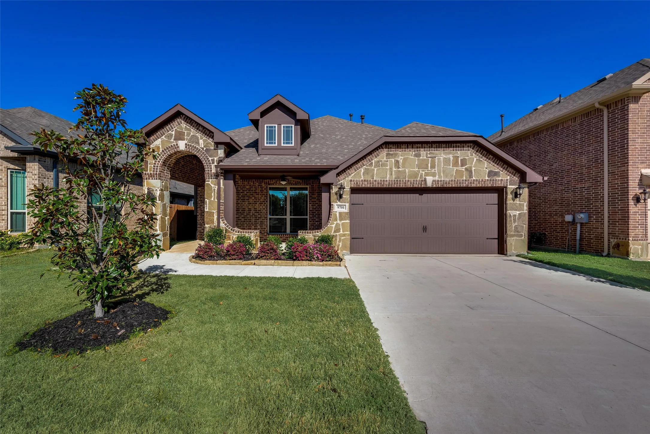 Single Family Residence For Rent in Denton County , 9701 Athens Drive, Denton, Texas 76226, 4 Bedroom, 3 Bathroom, 2 Garage spaces, 2,334 Sqft, built in 2018, mls#21396965, Real Estate Agent in Denton, Homes For Rent in Denton county, Homes For Rent in Denton, Realtor in Denton Texas, Real Estate Brokerage Independent Realty Texas, Luminita Cordes Realtor