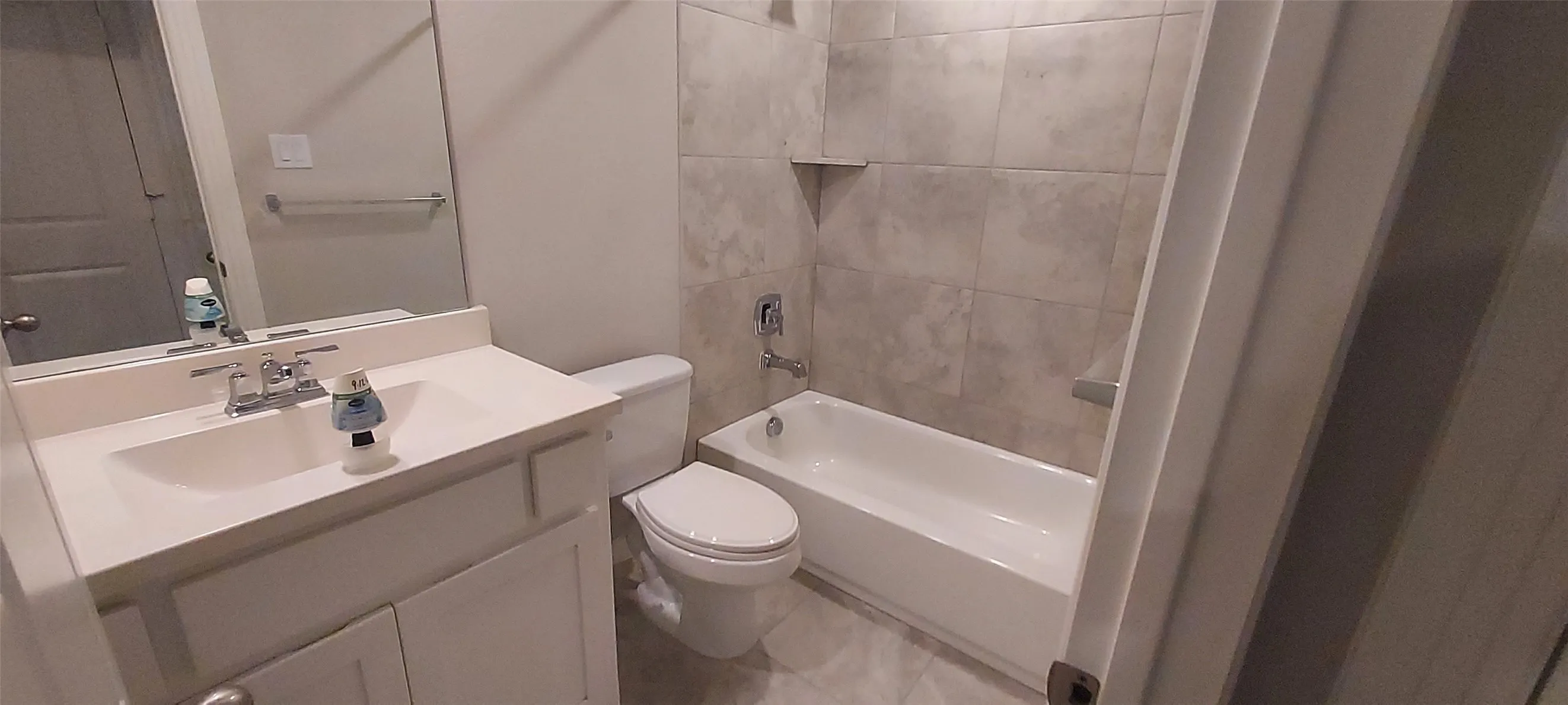 Single Family Residence For Sale in Denton County , 2413 Plover Lane, Argyle, Texas 76226, 5 Bedroom, 4 Bathroom, 2 Garage spaces, 3,193 Sqft, built in 2022, mls#21401944, Real Estate Agent in Argyle, Homes For Sale in Denton county, Homes For Sale in Argyle, Realtor in Argyle Texas, Real Estate Brokerage Independent Realty Texas, Luminita Cordes Realtor