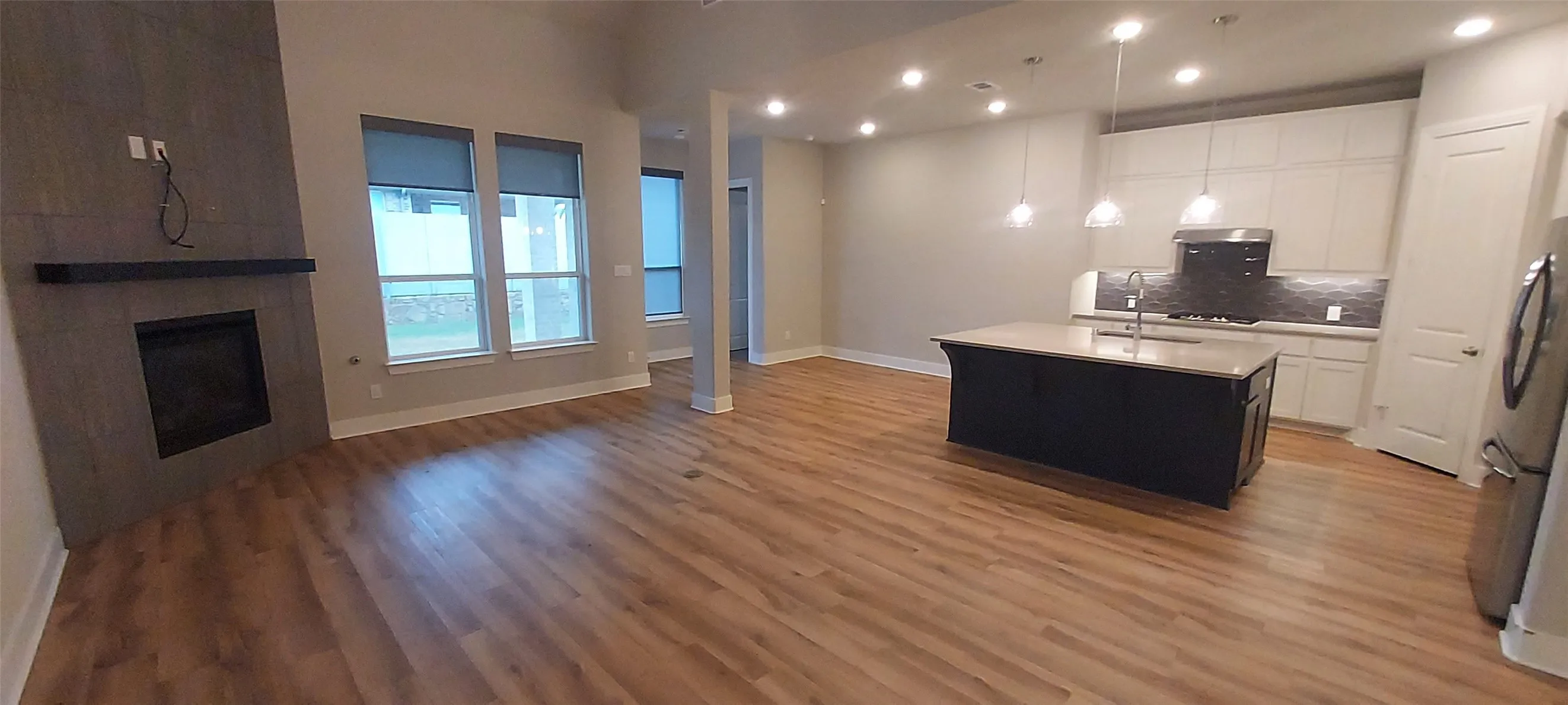 Single Family Residence For Sale in Denton County , 2413 Plover Lane, Argyle, Texas 76226, 5 Bedroom, 4 Bathroom, 2 Garage spaces, 3,193 Sqft, built in 2022, mls#21401944, Real Estate Agent in Argyle, Homes For Sale in Denton county, Homes For Sale in Argyle, Realtor in Argyle Texas, Real Estate Brokerage Independent Realty Texas, Luminita Cordes Realtor