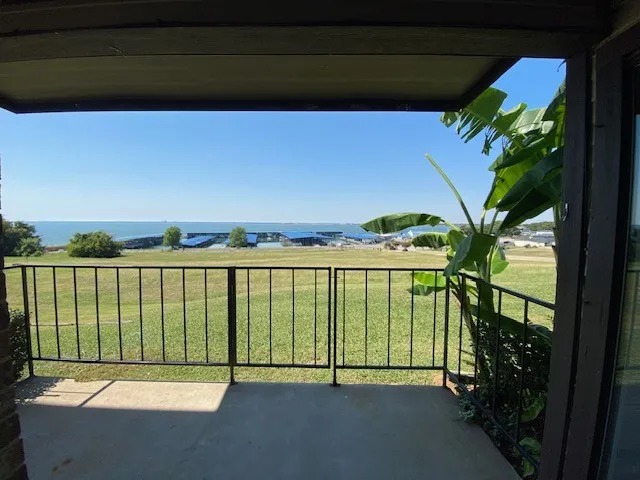 Condominium For Rent in Rockwall County , 169 Henry M Chandler Drive 169, Rockwall, Texas 75032, 1 Bedroom, 1 Bathroom, Garage spaces, 990 Sqft, built in 1983, mls#21402813, Real Estate Agent in Rockwall, Homes For Rent in Rockwall county, Homes For Rent in Rockwall, Realtor in Rockwall Texas, Real Estate Brokerage Independent Realty Texas, Luminita Cordes Realtor