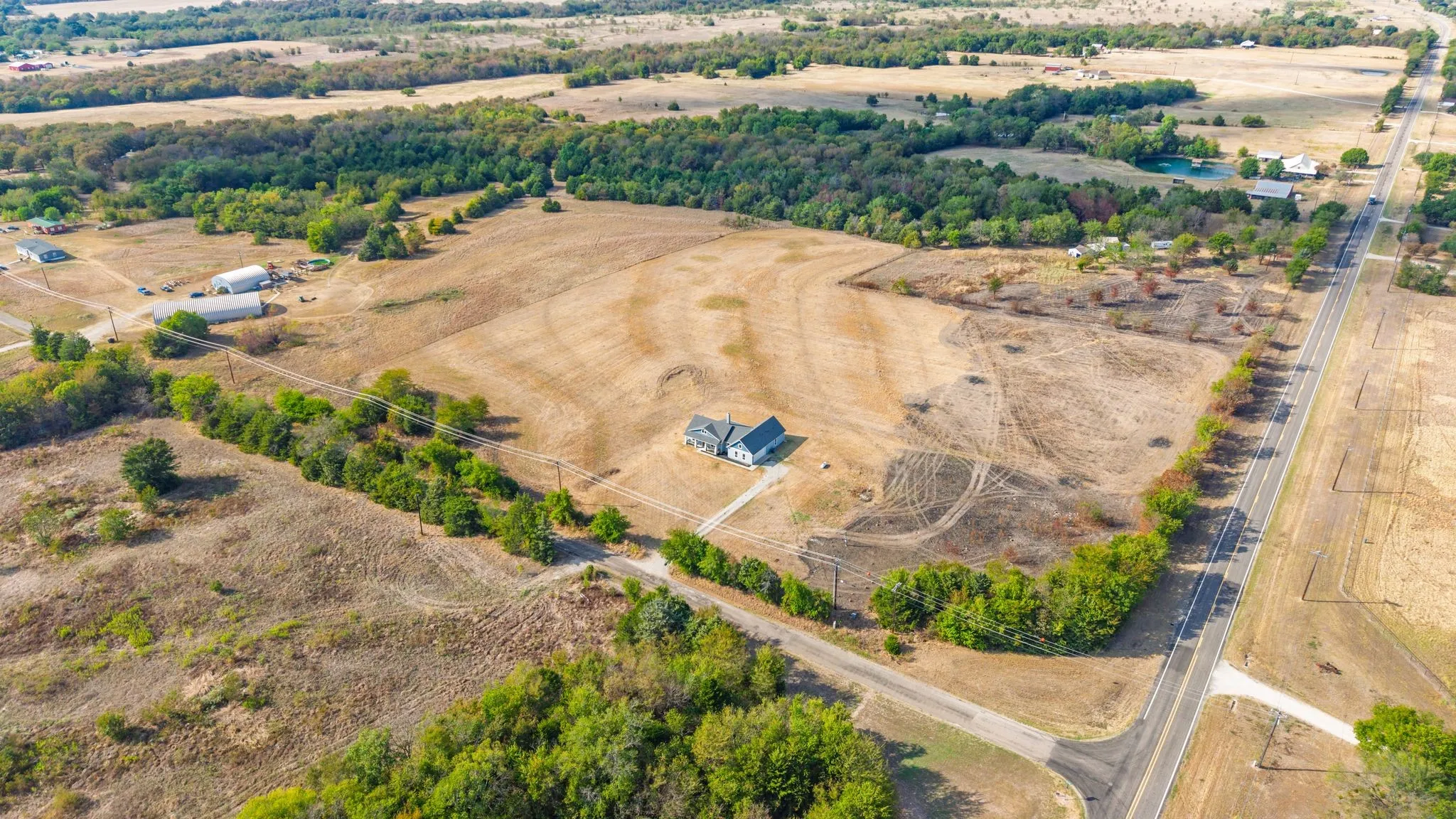 Single Family Residence For Sale in Rains County , 3971 Rs County Road 1605, Lone Oak, Texas 75453, 3 Bedroom, 3 Bathroom, 2 Garage spaces, 1,989 Sqft, built in 2020, mls#21402984, Real Estate Agent in Lone Oak, Homes For Sale in Rains county, Homes For Sale in Lone Oak, Realtor in Lone Oak Texas, Real Estate Brokerage Independent Realty Texas, Luminita Cordes Realtor