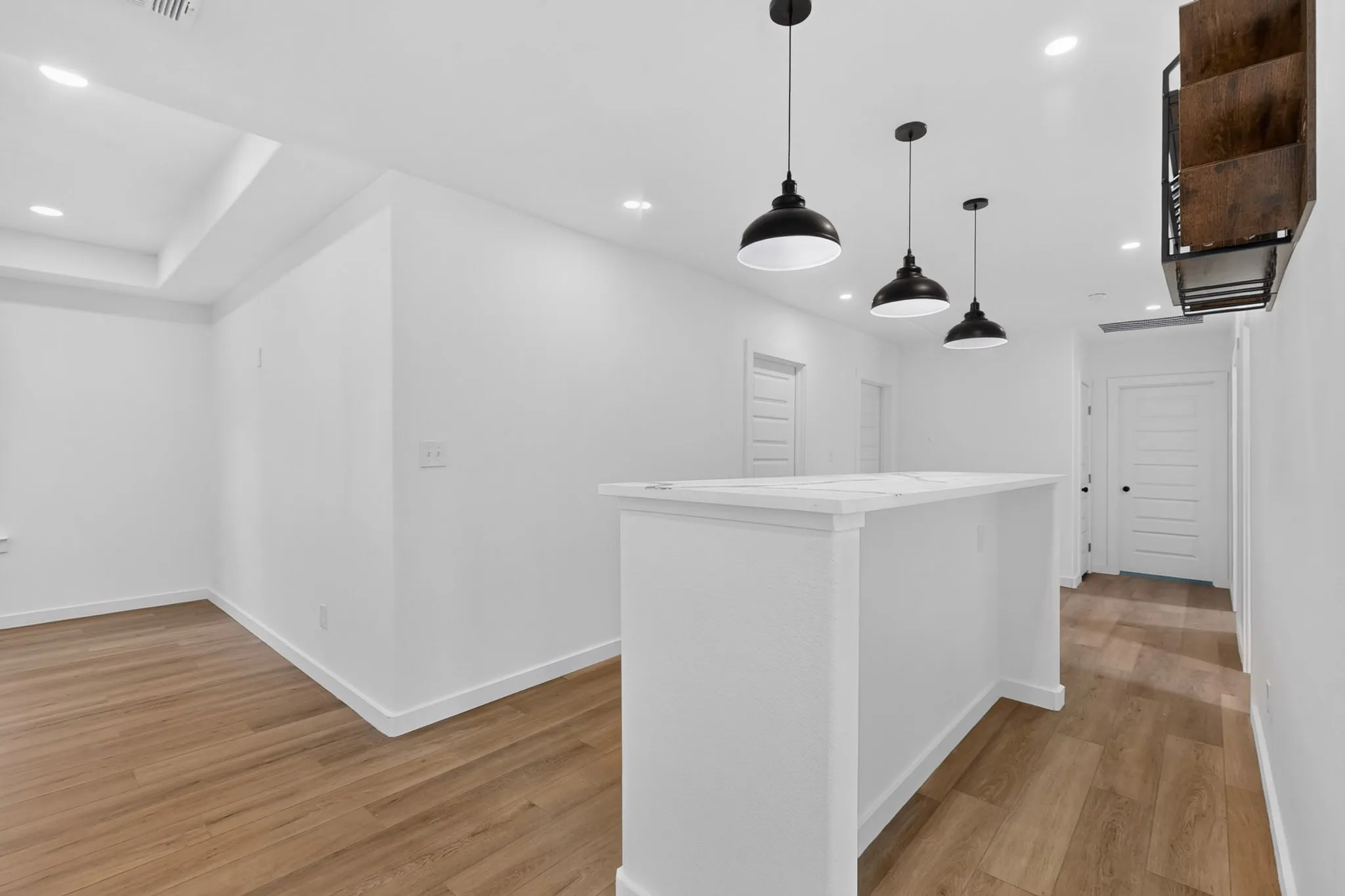 Single Family Residence For Sale in Hopkins County , 573 County Road 1116, Sulphur Springs, Texas 75433, 5 Bedroom, 3 Bathroom, Garage spaces, 2,200 Sqft, built in 1940, mls#21399444, Real Estate Agent in Sulphur Springs, Homes For Sale in Hopkins county, Homes For Sale in Sulphur Springs, Realtor in Sulphur Springs Texas, Real Estate Brokerage Independent Realty Texas, Luminita Cordes Realtor