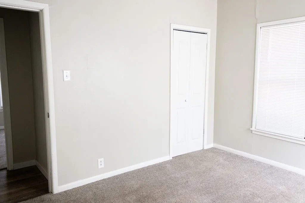 Single Family Residence For Sale in Stephens County , 312 W Lindsey Street, Breckenridge, Texas 76424, 3 Bedroom, 2 Bathroom, 2 Garage spaces, 1,216 Sqft, built in 1935, mls#21402999, Real Estate Agent in Breckenridge, Homes For Sale in Stephens county, Homes For Sale in Breckenridge, Realtor in Breckenridge Texas, Real Estate Brokerage Independent Realty Texas, Luminita Cordes Realtor