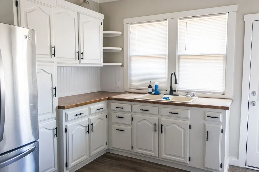 Single Family Residence For Sale in Stephens County , 312 W Lindsey Street, Breckenridge, Texas 76424, 3 Bedroom, 2 Bathroom, 2 Garage spaces, 1,216 Sqft, built in 1935, mls#21402999, Real Estate Agent in Breckenridge, Homes For Sale in Stephens county, Homes For Sale in Breckenridge, Realtor in Breckenridge Texas, Real Estate Brokerage Independent Realty Texas, Luminita Cordes Realtor