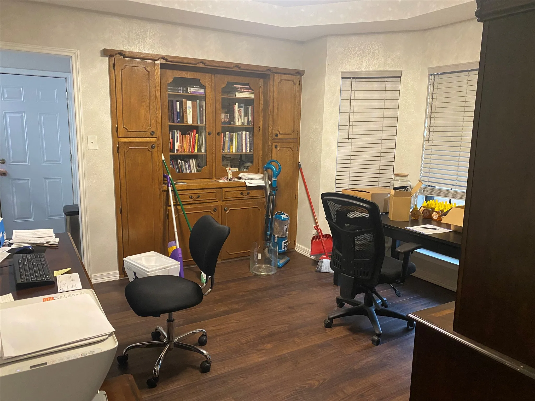 Single Family Residence For Sale in Palo Pinto County , 501 Mesquite Street, Mineral Wells, Texas 76067, 4 Bedroom, 2 Bathroom, 2 Garage spaces, 2,215 Sqft, built in 1983, mls#21403002, Real Estate Agent in Mineral Wells, Homes For Sale in Palo Pinto county, Homes For Sale in Mineral Wells, Realtor in Mineral Wells Texas, Real Estate Brokerage Independent Realty Texas, Luminita Cordes Realtor