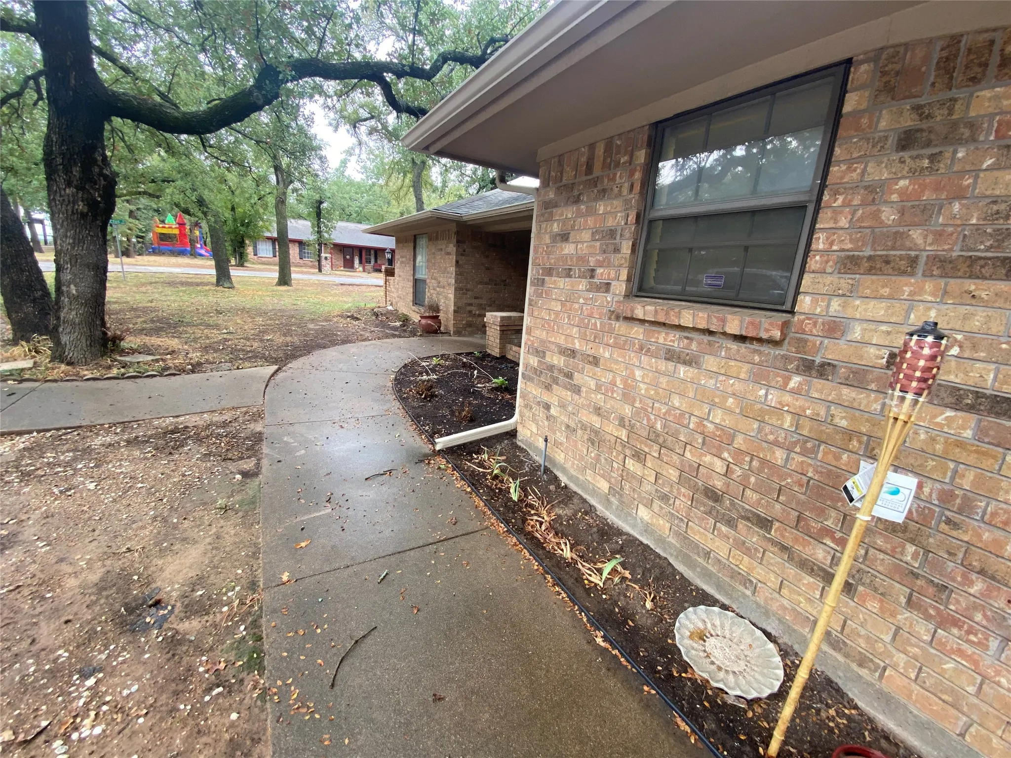 Single Family Residence For Sale in Palo Pinto County , 501 Mesquite Street, Mineral Wells, Texas 76067, 4 Bedroom, 2 Bathroom, 2 Garage spaces, 2,215 Sqft, built in 1983, mls#21403002, Real Estate Agent in Mineral Wells, Homes For Sale in Palo Pinto county, Homes For Sale in Mineral Wells, Realtor in Mineral Wells Texas, Real Estate Brokerage Independent Realty Texas, Luminita Cordes Realtor
