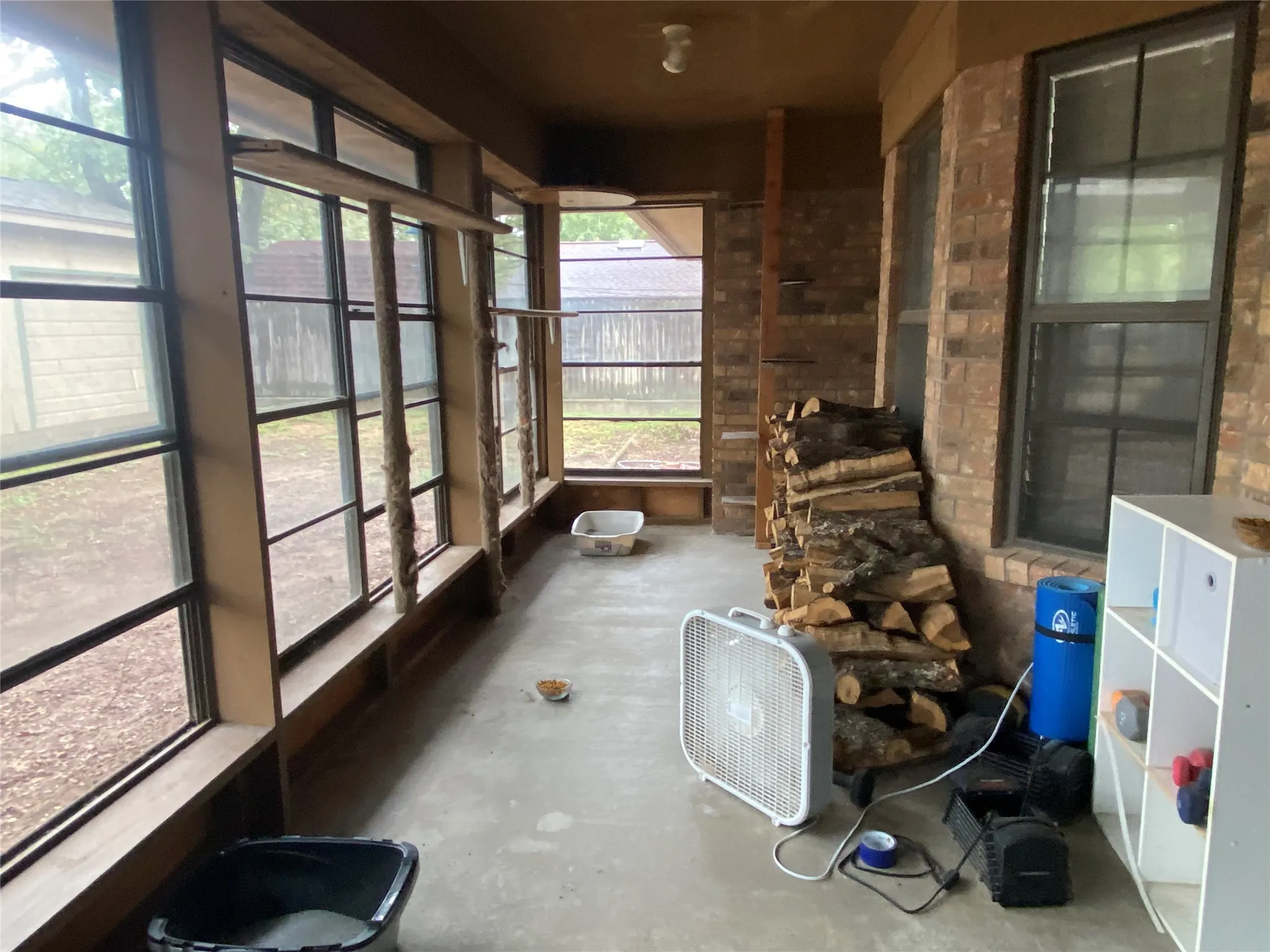 Single Family Residence For Sale in Palo Pinto County , 501 Mesquite Street, Mineral Wells, Texas 76067, 4 Bedroom, 2 Bathroom, 2 Garage spaces, 2,215 Sqft, built in 1983, mls#21403002, Real Estate Agent in Mineral Wells, Homes For Sale in Palo Pinto county, Homes For Sale in Mineral Wells, Realtor in Mineral Wells Texas, Real Estate Brokerage Independent Realty Texas, Luminita Cordes Realtor