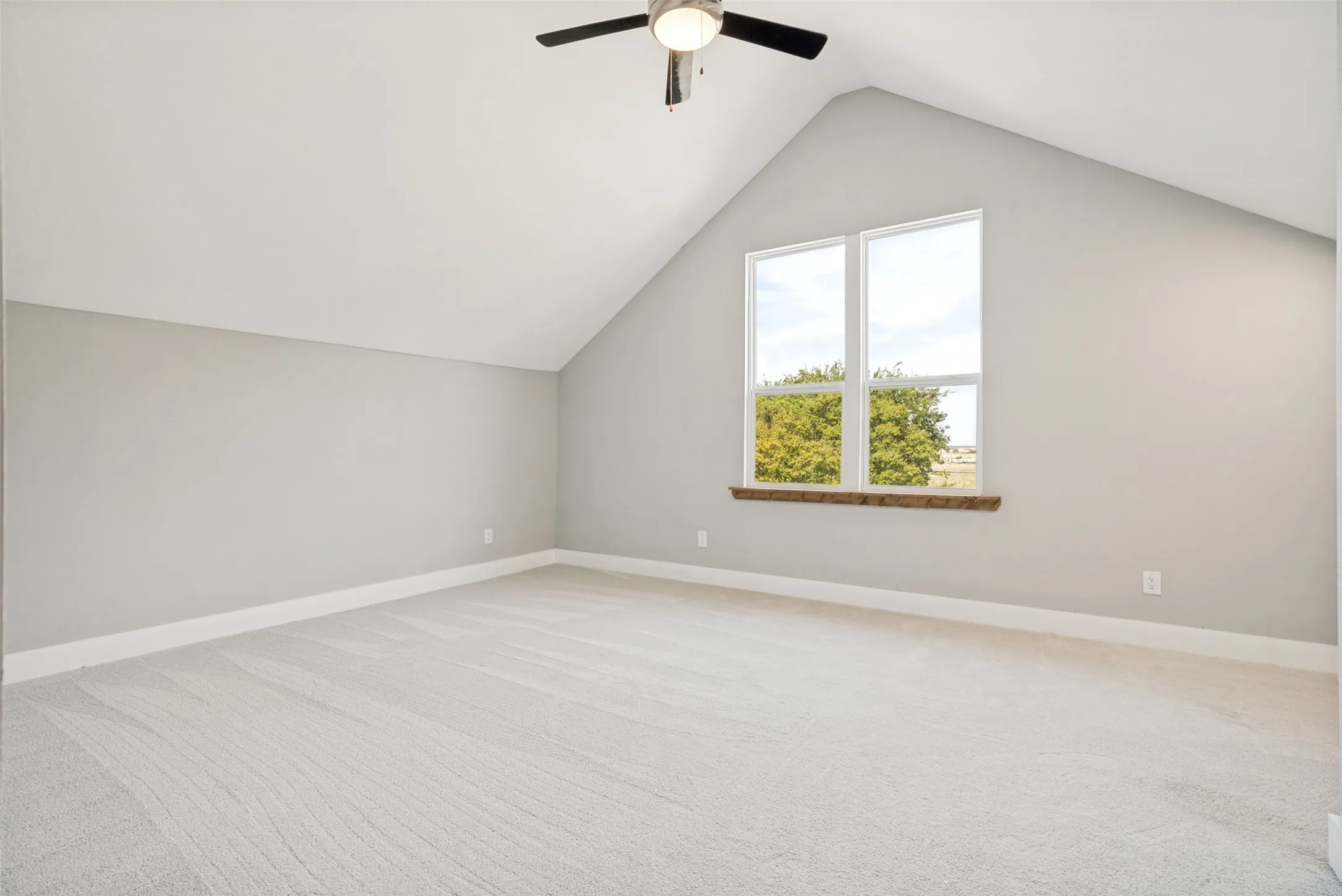 Single Family Residence For Sale in Johnson County , 7617 Sky Road, Godley, Texas 76044, 7 Bedroom, 7 Bathroom, 4 Garage spaces, 7,471 Sqft, built in 1980, mls#21402992, Real Estate Agent in Godley, Homes For Sale in Johnson county, Homes For Sale in Godley, Realtor in Godley Texas, Real Estate Brokerage Independent Realty Texas, Luminita Cordes Realtor