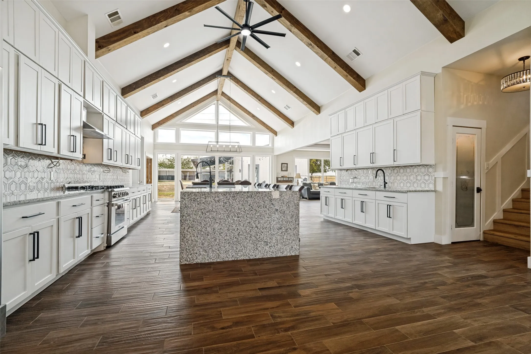Single Family Residence For Sale in Johnson County , 7617 Sky Road, Godley, Texas 76044, 7 Bedroom, 7 Bathroom, 4 Garage spaces, 7,471 Sqft, built in 1980, mls#21402992, Real Estate Agent in Godley, Homes For Sale in Johnson county, Homes For Sale in Godley, Realtor in Godley Texas, Real Estate Brokerage Independent Realty Texas, Luminita Cordes Realtor