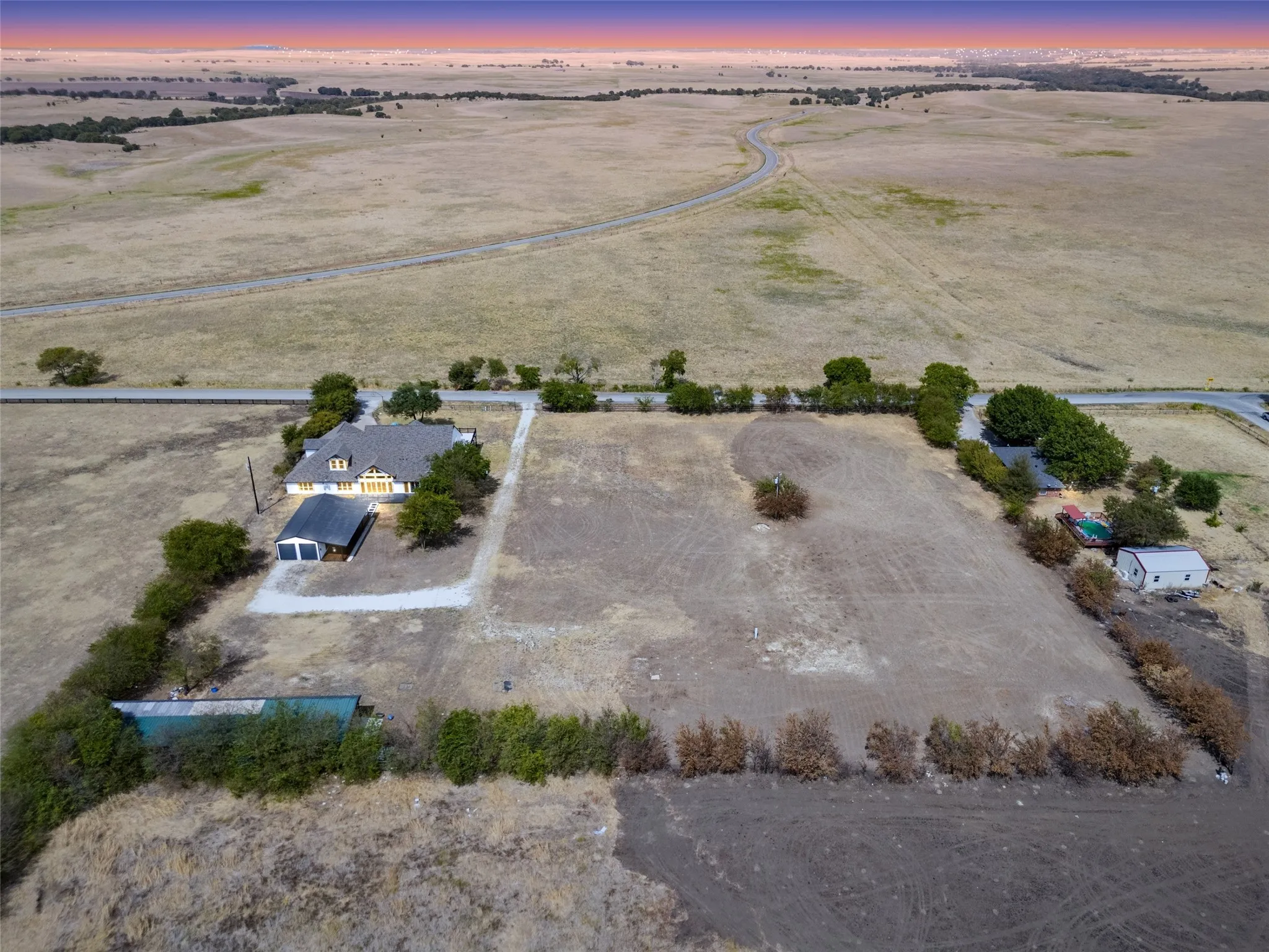 Single Family Residence For Sale in Johnson County , 7617 Sky Road, Godley, Texas 76044, 7 Bedroom, 7 Bathroom, 4 Garage spaces, 7,471 Sqft, built in 1980, mls#21402992, Real Estate Agent in Godley, Homes For Sale in Johnson county, Homes For Sale in Godley, Realtor in Godley Texas, Real Estate Brokerage Independent Realty Texas, Luminita Cordes Realtor