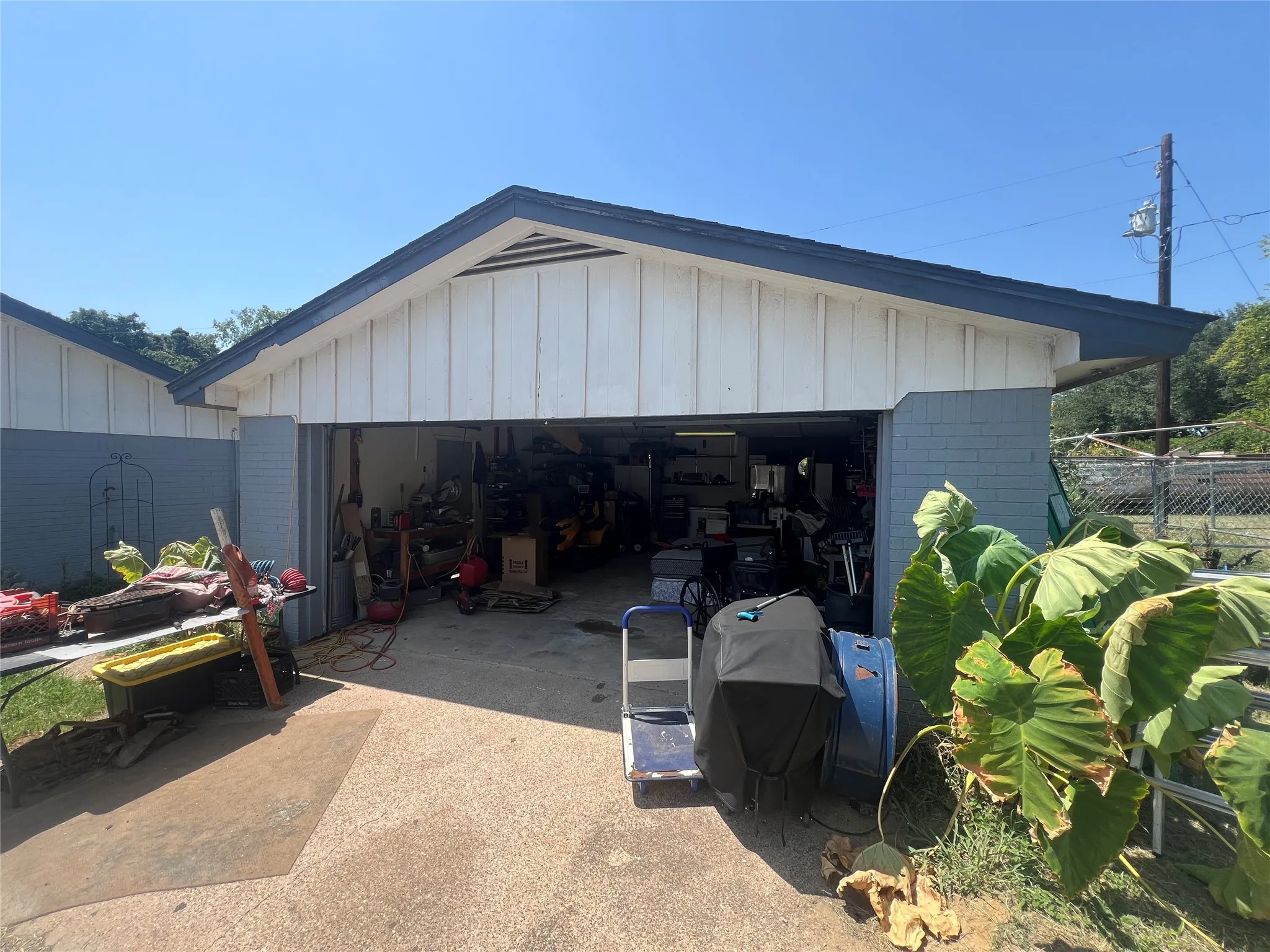 Garage