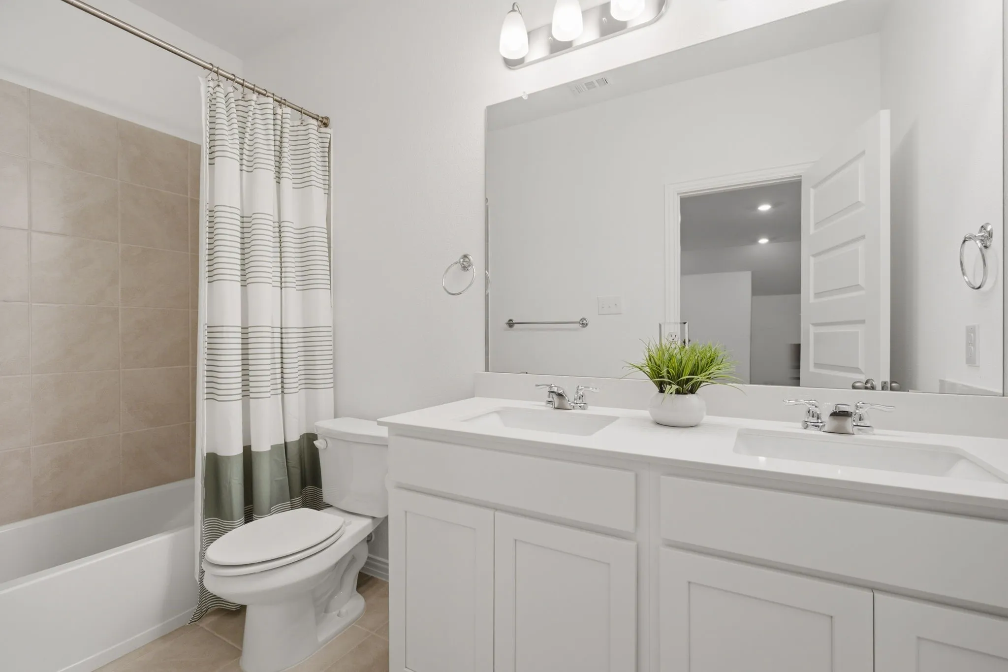 Single Family Residence For Rent in Collin County , 905 Bluebell Street, Princeton, Texas 75407, 4 Bedroom, 3 Bathroom, 3 Garage spaces, 3,056 Sqft, built in 2024, mls#21403008, Real Estate Agent in Princeton, Homes For Rent in Collin county, Homes For Rent in Princeton, Realtor in Princeton Texas, Real Estate Brokerage Independent Realty Texas, Luminita Cordes Realtor