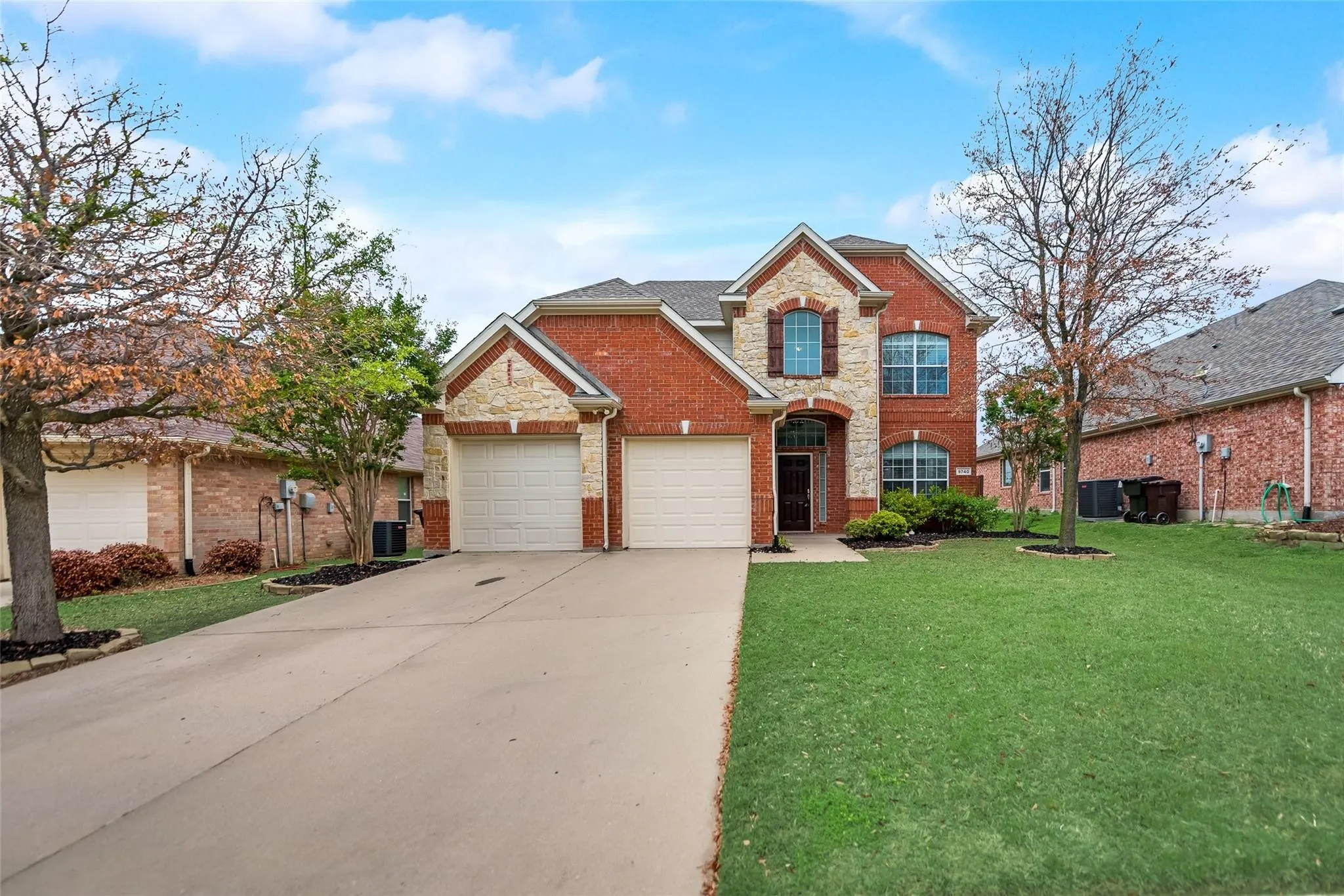 Single Family Residence For Rent in Collin County , 9740 Ellery Avenue, Plano, Texas 75025, 4 Bedroom, 3 Bathroom, 2 Garage spaces, 2,601 Sqft, built in 2006, mls#21402971, Real Estate Agent in Plano, Homes For Rent in Collin county, Homes For Rent in Plano, Realtor in Plano Texas, Real Estate Brokerage Independent Realty Texas, Luminita Cordes Realtor