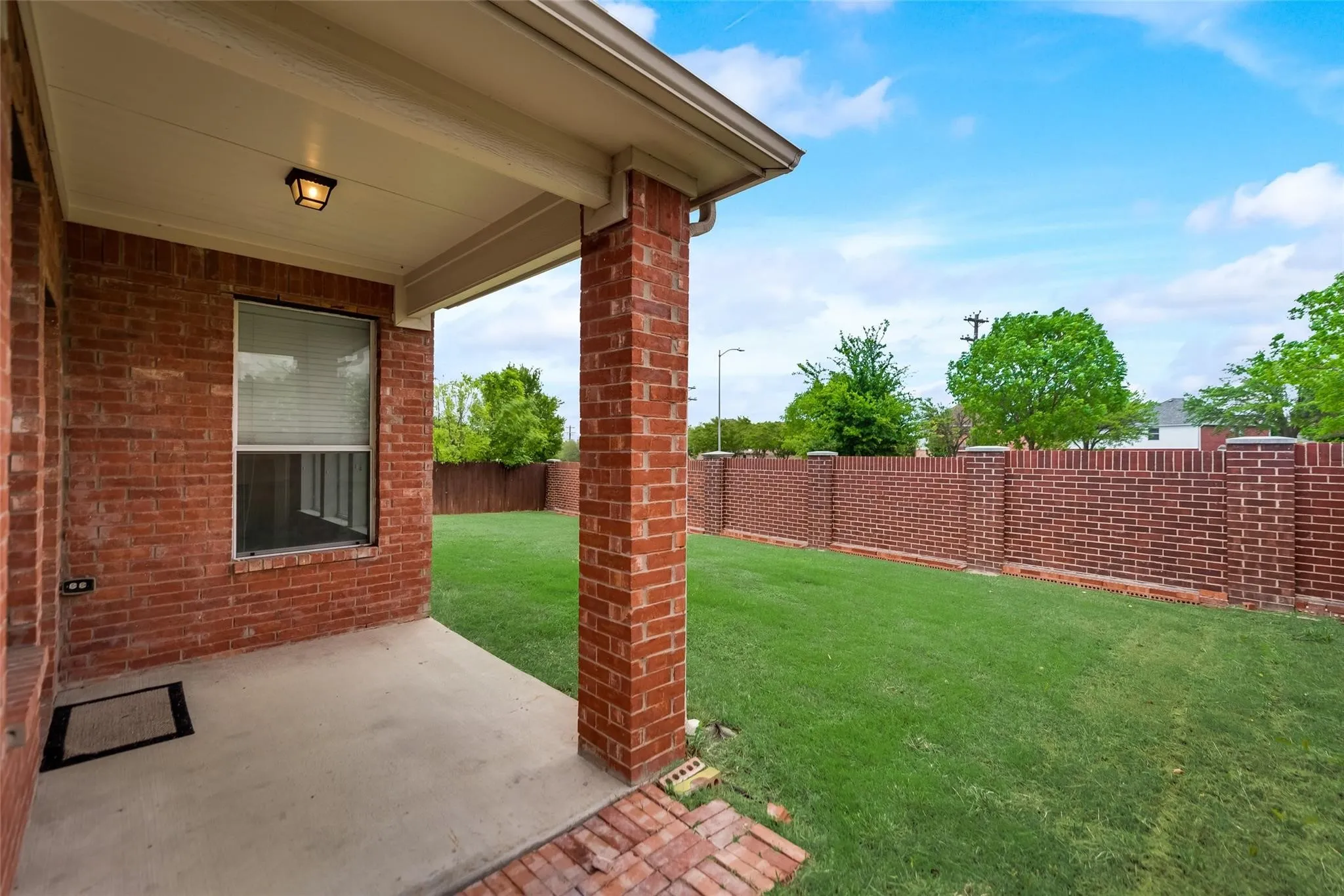 Single Family Residence For Rent in Collin County , 9740 Ellery Avenue, Plano, Texas 75025, 4 Bedroom, 3 Bathroom, 2 Garage spaces, 2,601 Sqft, built in 2006, mls#21402971, Real Estate Agent in Plano, Homes For Rent in Collin county, Homes For Rent in Plano, Realtor in Plano Texas, Real Estate Brokerage Independent Realty Texas, Luminita Cordes Realtor