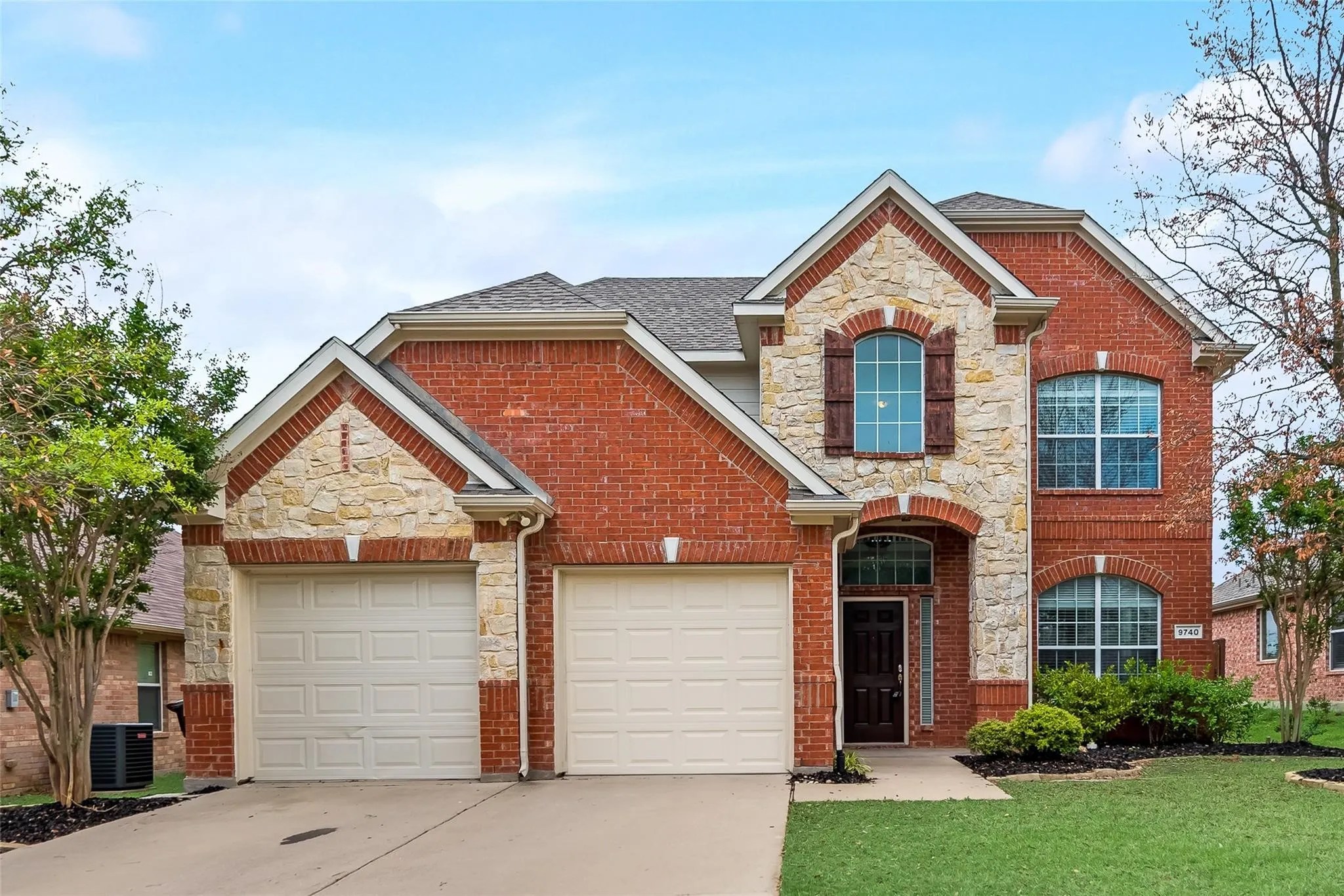 Single Family Residence For Rent in Collin County , 9740 Ellery Avenue, Plano, Texas 75025, 4 Bedroom, 3 Bathroom, 2 Garage spaces, 2,601 Sqft, built in 2006, mls#21402971, Real Estate Agent in Plano, Homes For Rent in Collin county, Homes For Rent in Plano, Realtor in Plano Texas, Real Estate Brokerage Independent Realty Texas, Luminita Cordes Realtor