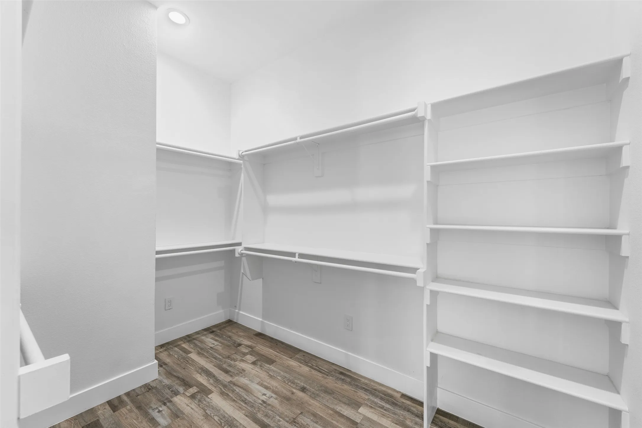 Single Family Residence For Sale in Dallas County , 3142 Harmon Street, Dallas, Texas 75215, 3 Bedroom, 4 Bathroom, 1 Garage spaces, 2,579 Sqft, built in 2025, mls#21403011, Real Estate Agent in Dallas, Homes For Sale in Dallas county, Homes For Sale in Dallas, Realtor in Dallas Texas, Real Estate Brokerage Independent Realty Texas, Luminita Cordes Realtor
