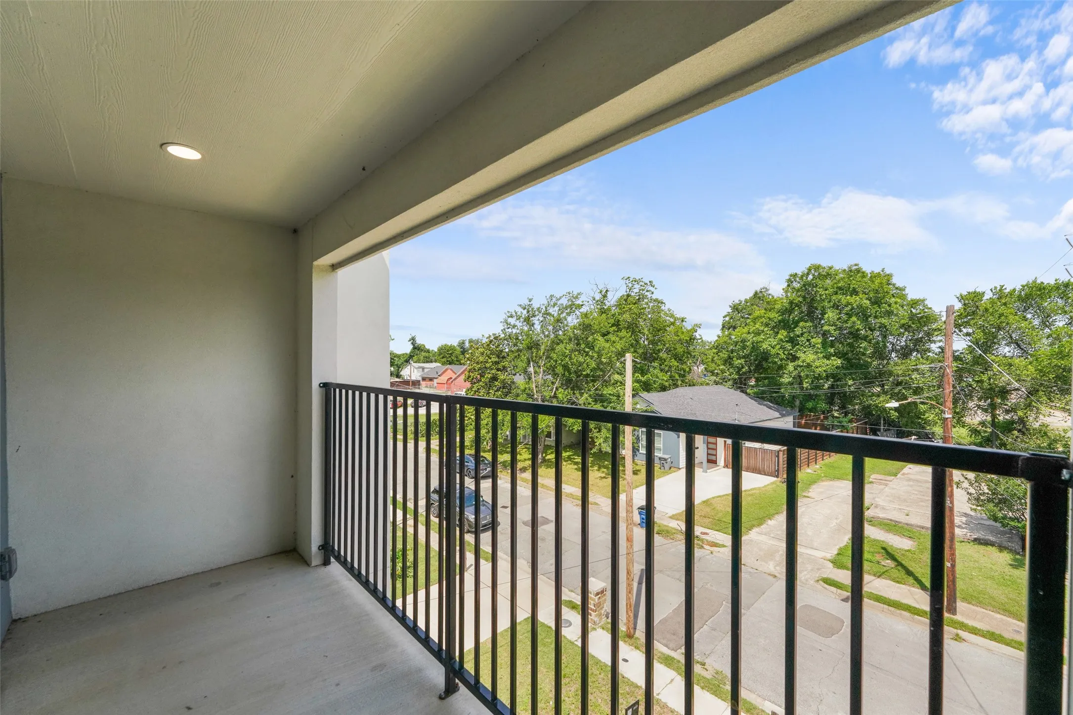 Single Family Residence For Sale in Dallas County , 3142 Harmon Street, Dallas, Texas 75215, 3 Bedroom, 4 Bathroom, 1 Garage spaces, 2,579 Sqft, built in 2025, mls#21403011, Real Estate Agent in Dallas, Homes For Sale in Dallas county, Homes For Sale in Dallas, Realtor in Dallas Texas, Real Estate Brokerage Independent Realty Texas, Luminita Cordes Realtor