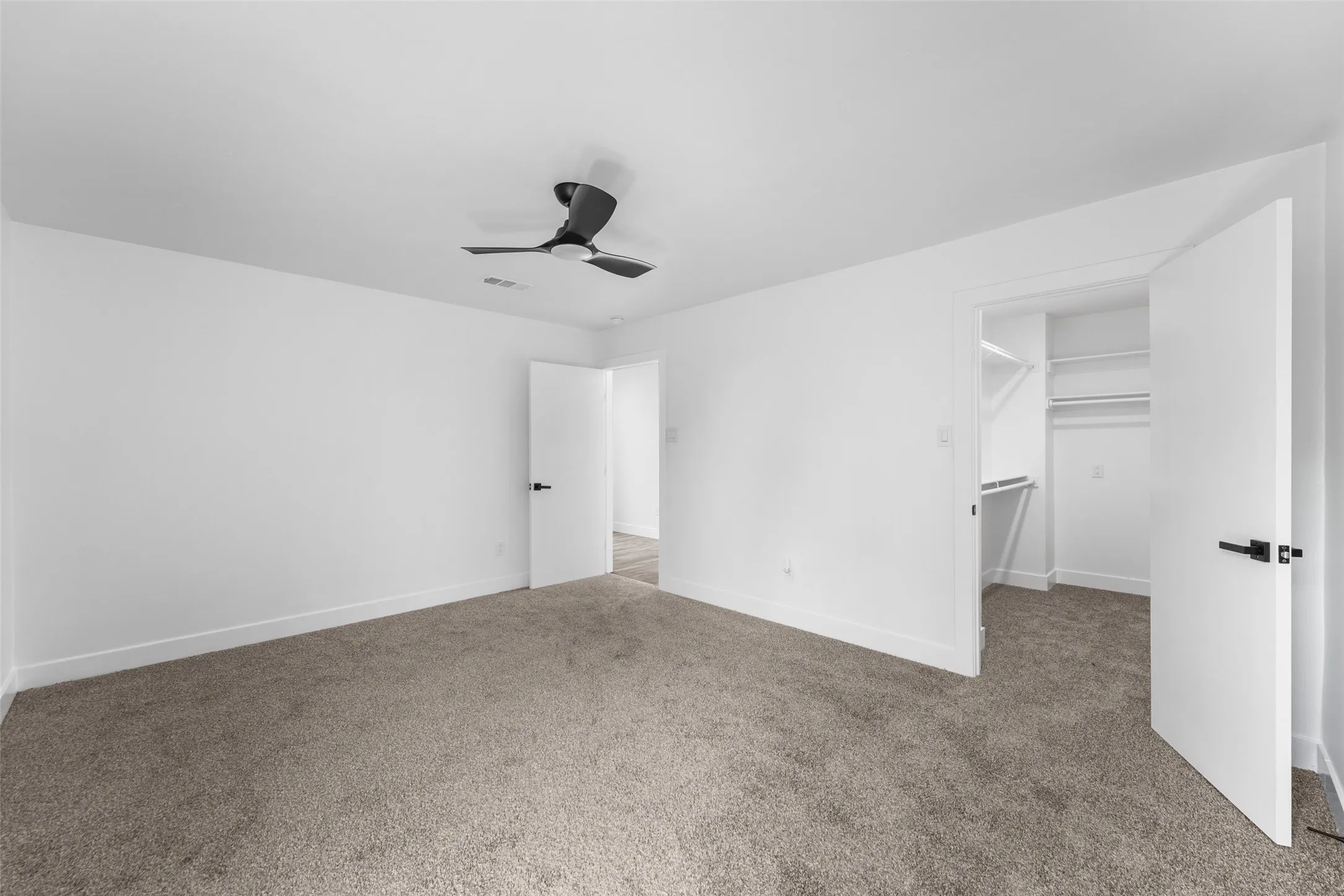 Single Family Residence For Sale in Dallas County , 3142 Harmon Street, Dallas, Texas 75215, 3 Bedroom, 4 Bathroom, 1 Garage spaces, 2,579 Sqft, built in 2025, mls#21403011, Real Estate Agent in Dallas, Homes For Sale in Dallas county, Homes For Sale in Dallas, Realtor in Dallas Texas, Real Estate Brokerage Independent Realty Texas, Luminita Cordes Realtor