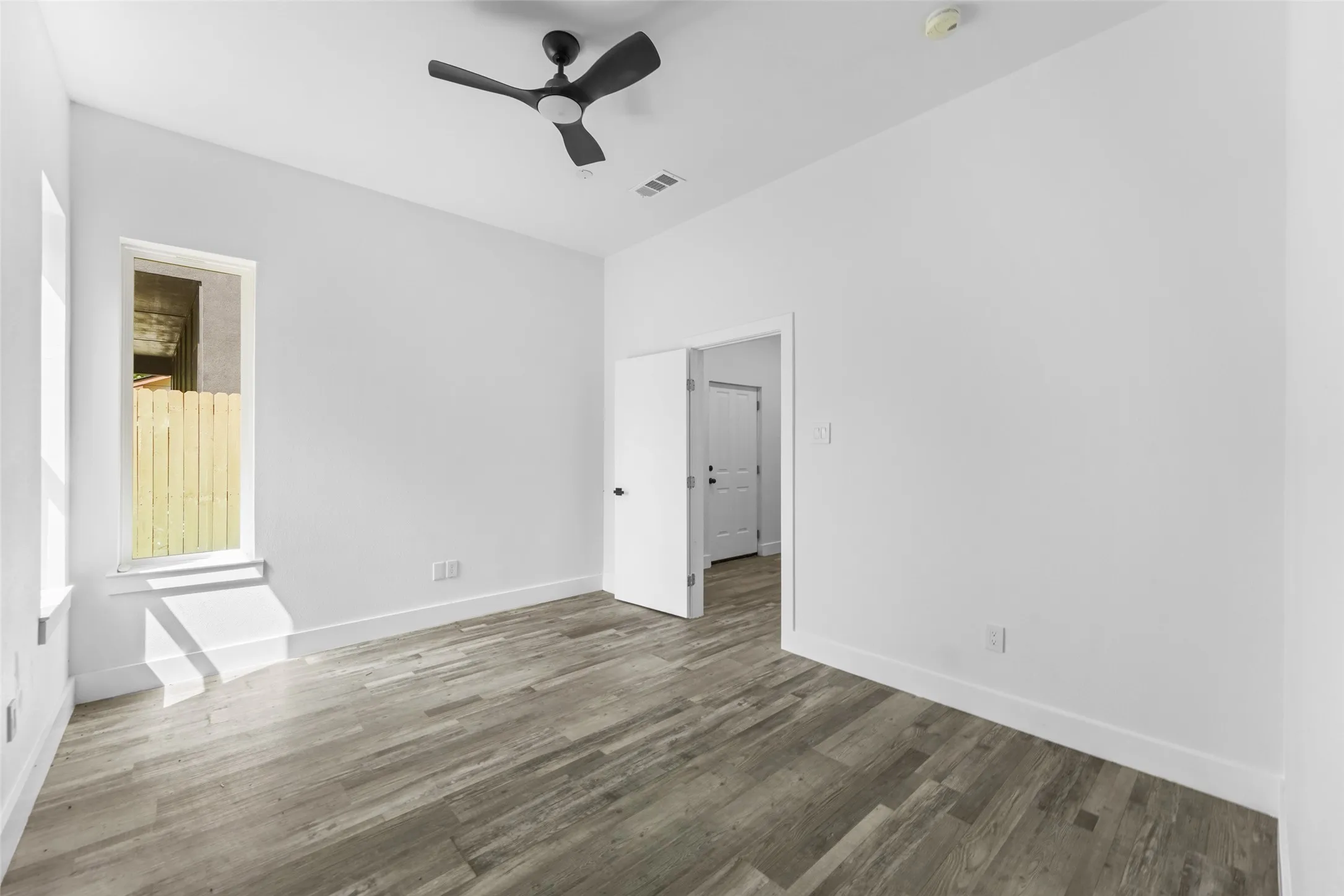 Single Family Residence For Sale in Dallas County , 3142 Harmon Street, Dallas, Texas 75215, 3 Bedroom, 4 Bathroom, 1 Garage spaces, 2,579 Sqft, built in 2025, mls#21403011, Real Estate Agent in Dallas, Homes For Sale in Dallas county, Homes For Sale in Dallas, Realtor in Dallas Texas, Real Estate Brokerage Independent Realty Texas, Luminita Cordes Realtor