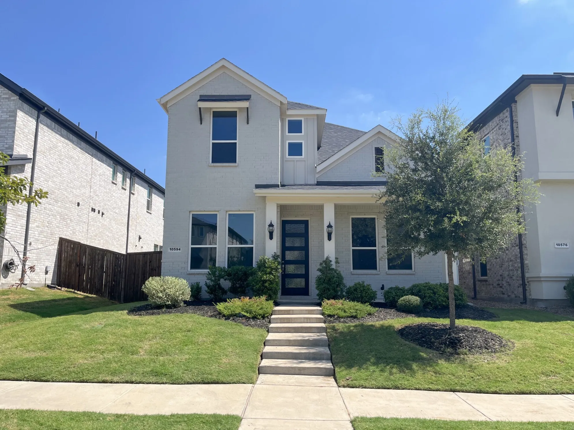 Townhouse For Sale in Collin County , 10594 Prairie Rose Road, Frisco, Texas 75035, 4 Bedroom, 4 Bathroom, 2 Garage spaces, 2,354 Sqft, built in 2023, mls#21403012, Real Estate Agent in Frisco, Homes For Sale in Collin county, Homes For Sale in Frisco, Realtor in Frisco Texas, Real Estate Brokerage Independent Realty Texas, Luminita Cordes Realtor