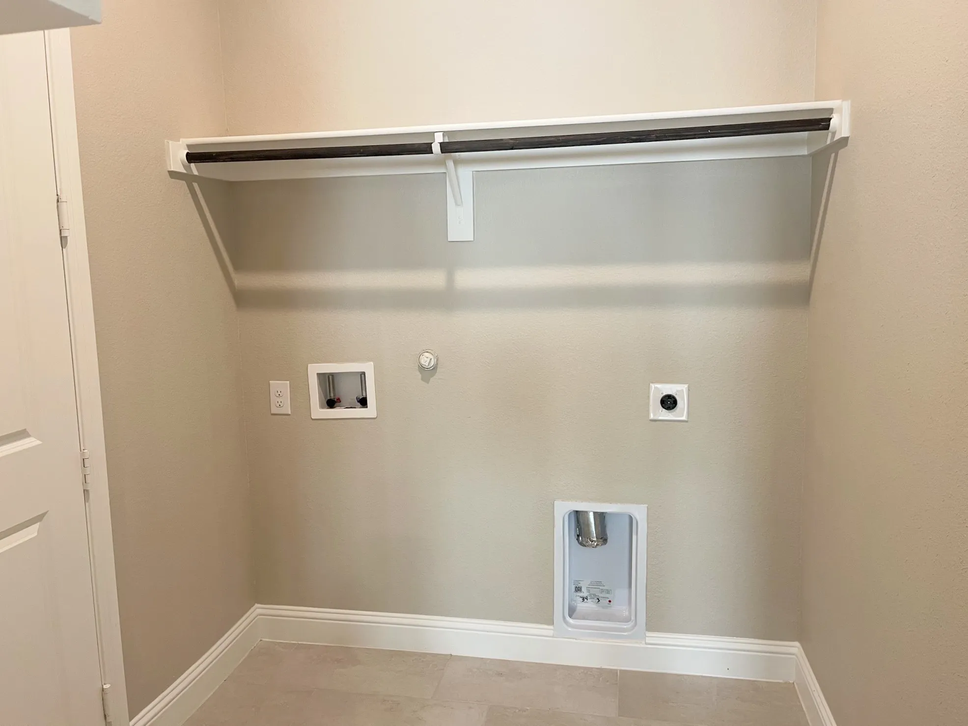 Townhouse For Sale in Collin County , 10594 Prairie Rose Road, Frisco, Texas 75035, 4 Bedroom, 4 Bathroom, 2 Garage spaces, 2,354 Sqft, built in 2023, mls#21403012, Real Estate Agent in Frisco, Homes For Sale in Collin county, Homes For Sale in Frisco, Realtor in Frisco Texas, Real Estate Brokerage Independent Realty Texas, Luminita Cordes Realtor