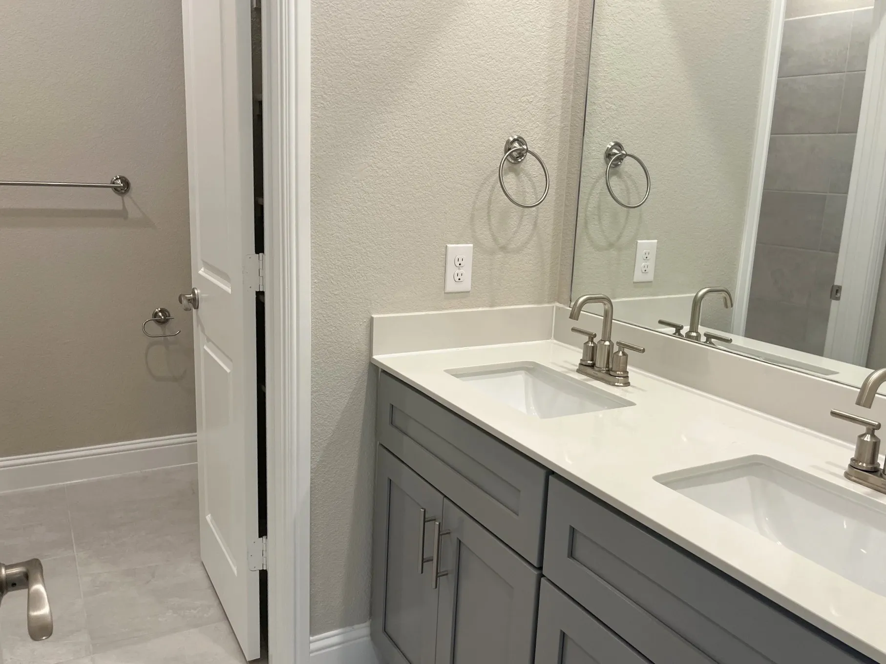 Townhouse For Sale in Collin County , 10594 Prairie Rose Road, Frisco, Texas 75035, 4 Bedroom, 4 Bathroom, 2 Garage spaces, 2,354 Sqft, built in 2023, mls#21403012, Real Estate Agent in Frisco, Homes For Sale in Collin county, Homes For Sale in Frisco, Realtor in Frisco Texas, Real Estate Brokerage Independent Realty Texas, Luminita Cordes Realtor