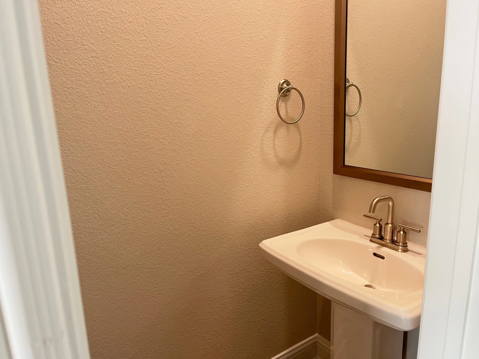 Townhouse For Sale in Collin County , 10594 Prairie Rose Road, Frisco, Texas 75035, 4 Bedroom, 4 Bathroom, 2 Garage spaces, 2,354 Sqft, built in 2023, mls#21403012, Real Estate Agent in Frisco, Homes For Sale in Collin county, Homes For Sale in Frisco, Realtor in Frisco Texas, Real Estate Brokerage Independent Realty Texas, Luminita Cordes Realtor