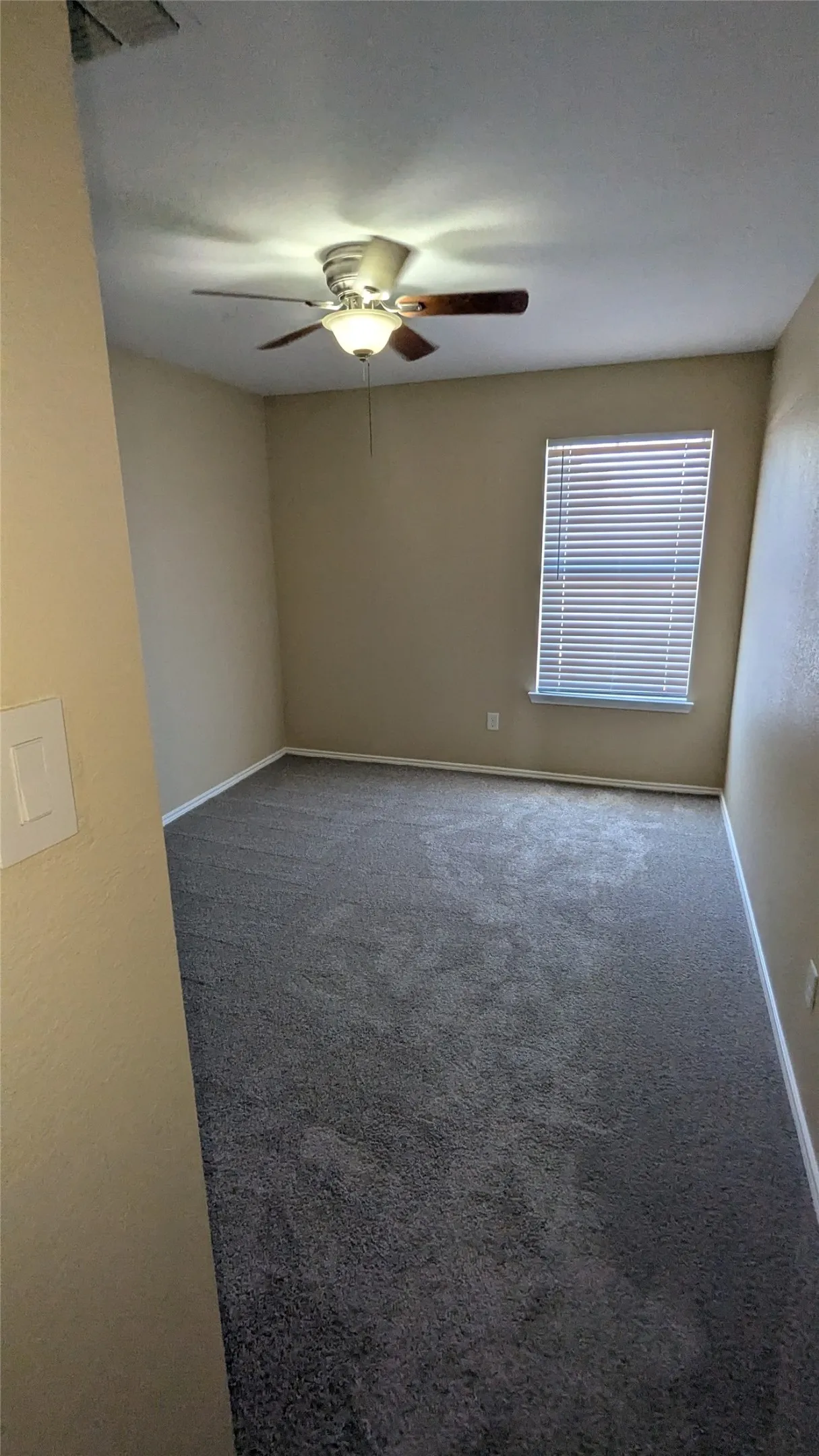 Single Family Residence For Sale in Dallas County , 1029 Magnolia Lane, Cedar Hill, Texas 75104, 4 Bedroom, 3 Bathroom, 2 Garage spaces, 2,554 Sqft, built in 2000, mls#21402945, Real Estate Agent in Cedar Hill, Homes For Sale in Dallas county, Homes For Sale in Cedar Hill, Realtor in Cedar Hill Texas, Real Estate Brokerage Independent Realty Texas, Luminita Cordes Realtor