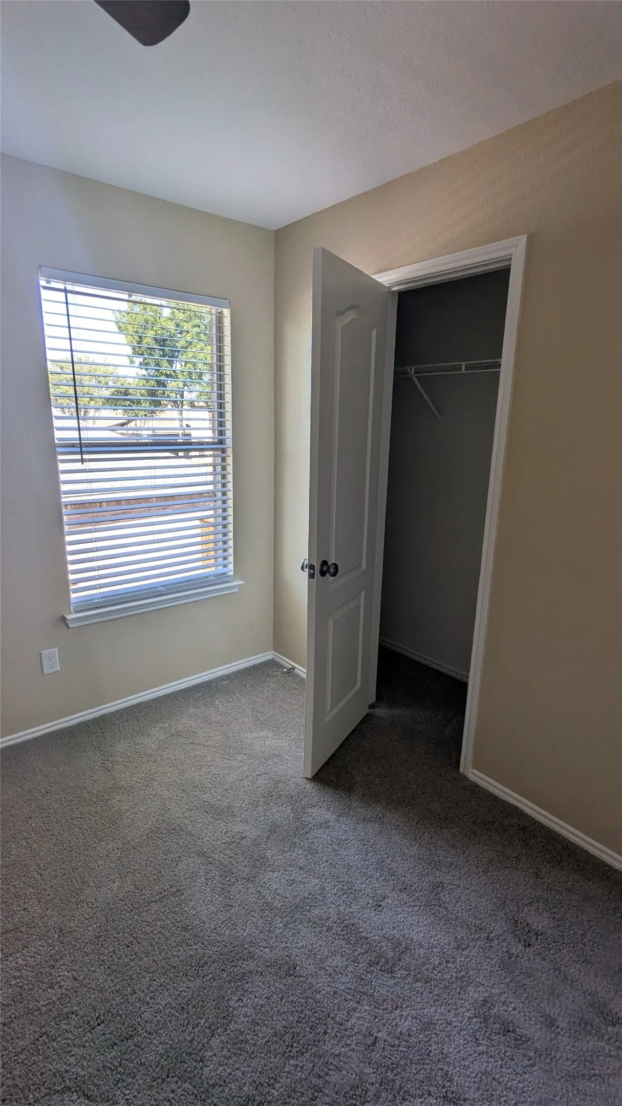 Single Family Residence For Sale in Dallas County , 1029 Magnolia Lane, Cedar Hill, Texas 75104, 4 Bedroom, 3 Bathroom, 2 Garage spaces, 2,554 Sqft, built in 2000, mls#21402945, Real Estate Agent in Cedar Hill, Homes For Sale in Dallas county, Homes For Sale in Cedar Hill, Realtor in Cedar Hill Texas, Real Estate Brokerage Independent Realty Texas, Luminita Cordes Realtor