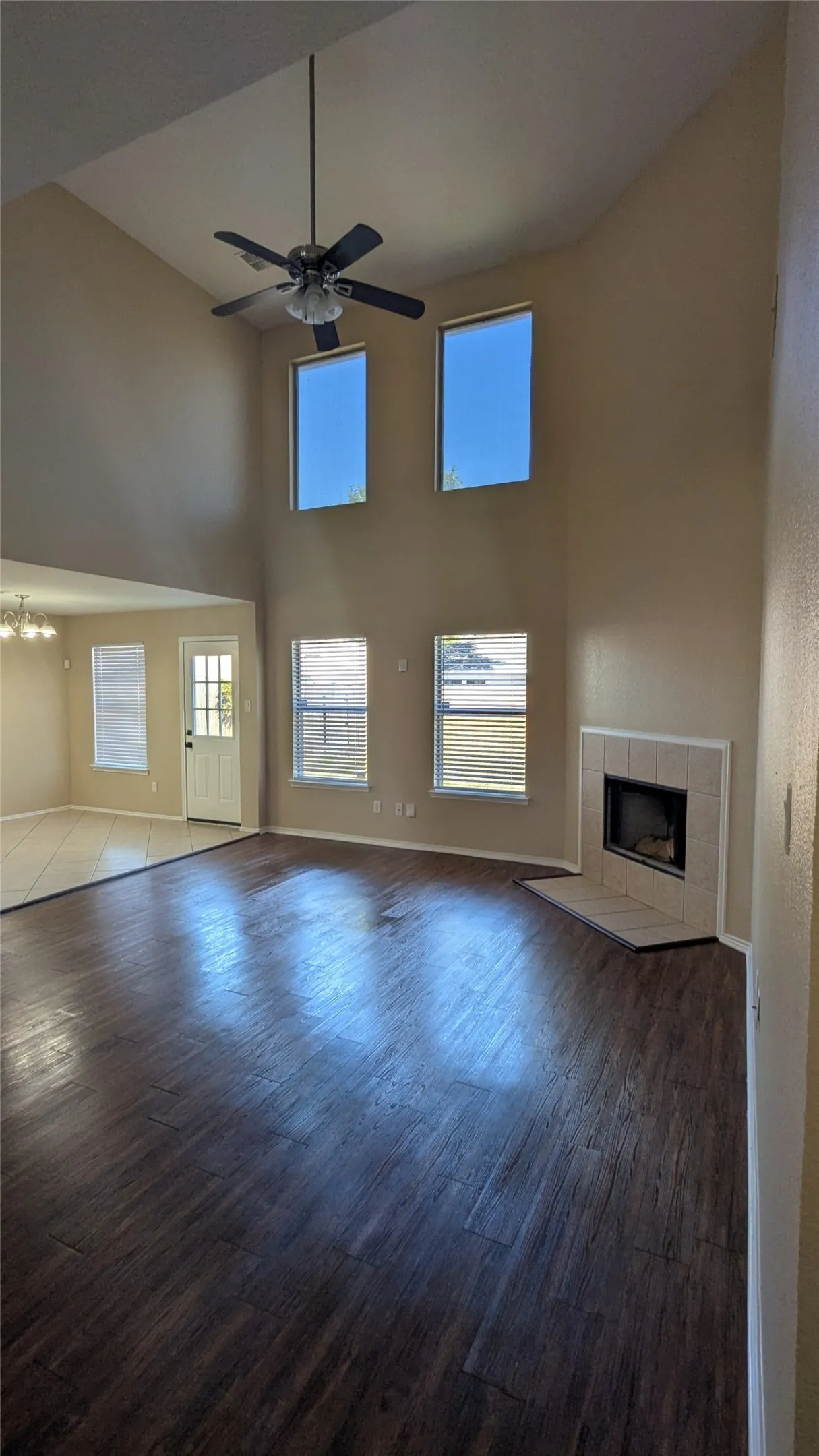 Single Family Residence For Sale in Dallas County , 1029 Magnolia Lane, Cedar Hill, Texas 75104, 4 Bedroom, 3 Bathroom, 2 Garage spaces, 2,554 Sqft, built in 2000, mls#21402945, Real Estate Agent in Cedar Hill, Homes For Sale in Dallas county, Homes For Sale in Cedar Hill, Realtor in Cedar Hill Texas, Real Estate Brokerage Independent Realty Texas, Luminita Cordes Realtor