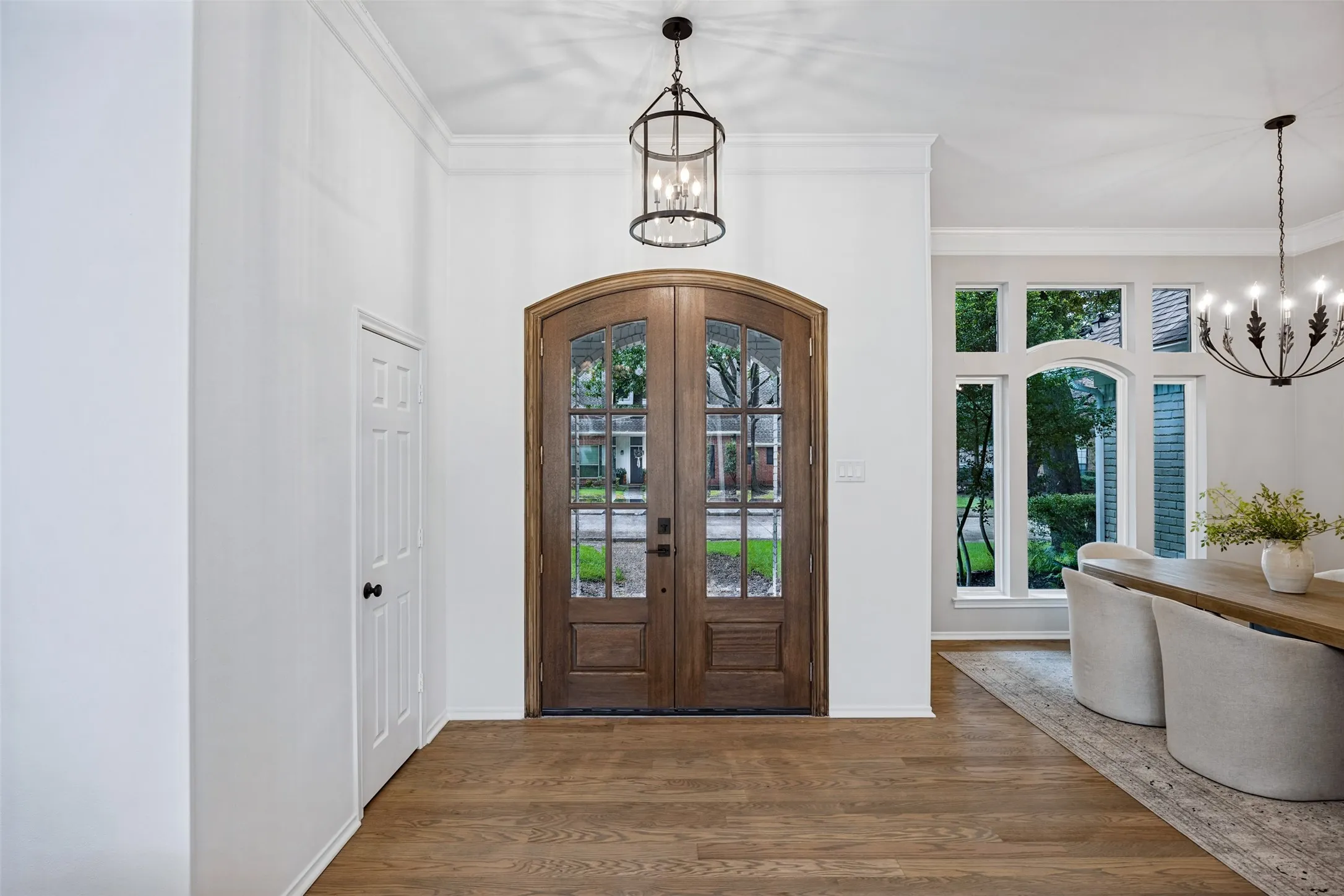 Single Family Residence For Sale in Collin County , 6707 Dupper Drive, Dallas, Texas 75252, 4 Bedroom, 3 Bathroom, 2 Garage spaces, 2,694 Sqft, built in 1986, mls#21402998, Real Estate Agent in Dallas, Homes For Sale in Collin county, Homes For Sale in Dallas, Realtor in Dallas Texas, Real Estate Brokerage Independent Realty Texas, Luminita Cordes Realtor