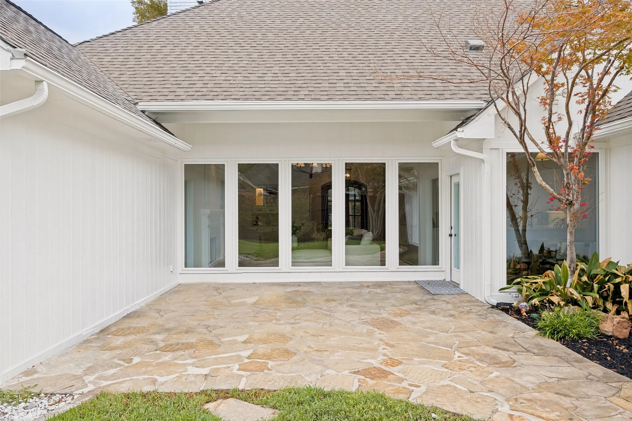 Single Family Residence For Sale in Collin County , 6707 Dupper Drive, Dallas, Texas 75252, 4 Bedroom, 3 Bathroom, 2 Garage spaces, 2,694 Sqft, built in 1986, mls#21402998, Real Estate Agent in Dallas, Homes For Sale in Collin county, Homes For Sale in Dallas, Realtor in Dallas Texas, Real Estate Brokerage Independent Realty Texas, Luminita Cordes Realtor