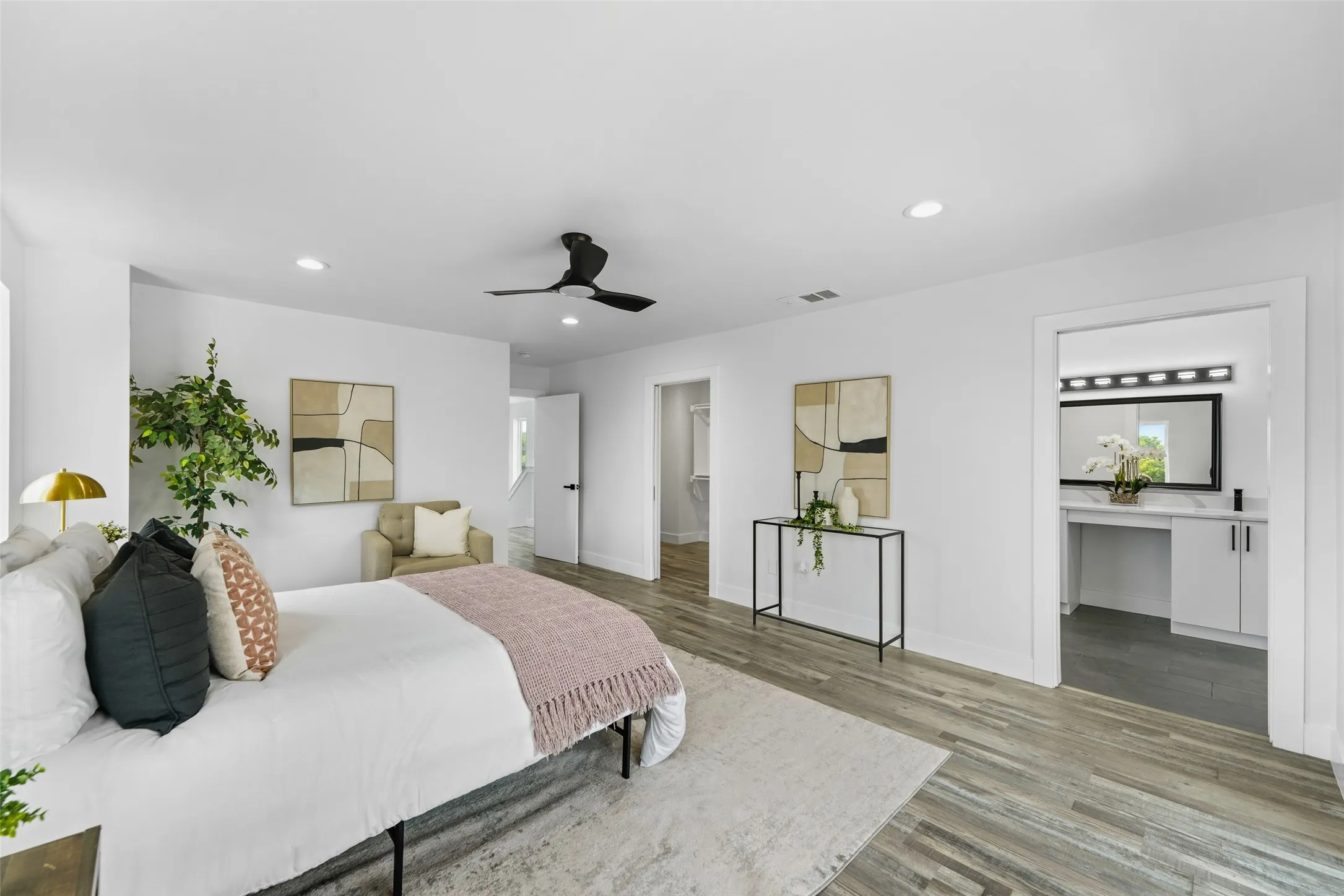 Single Family Residence For Rent in Dallas County , 3142 Harmon Street, Dallas, Texas 75215, 3 Bedroom, 4 Bathroom, 1 Garage spaces, 2,579 Sqft, built in 2025, mls#21403015, Real Estate Agent in Dallas, Homes For Rent in Dallas county, Homes For Rent in Dallas, Realtor in Dallas Texas, Real Estate Brokerage Independent Realty Texas, Luminita Cordes Realtor