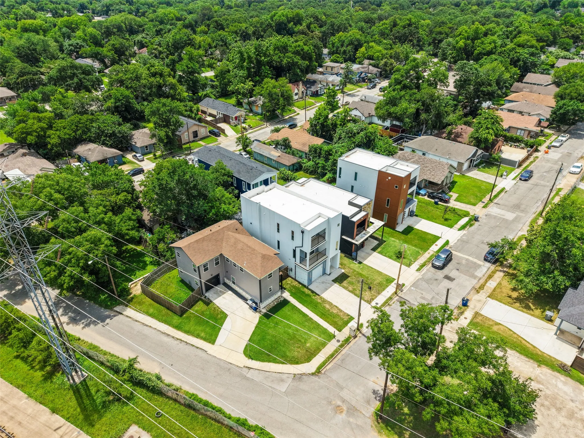 Single Family Residence For Rent in Dallas County , 3142 Harmon Street, Dallas, Texas 75215, 3 Bedroom, 4 Bathroom, 1 Garage spaces, 2,579 Sqft, built in 2025, mls#21403015, Real Estate Agent in Dallas, Homes For Rent in Dallas county, Homes For Rent in Dallas, Realtor in Dallas Texas, Real Estate Brokerage Independent Realty Texas, Luminita Cordes Realtor