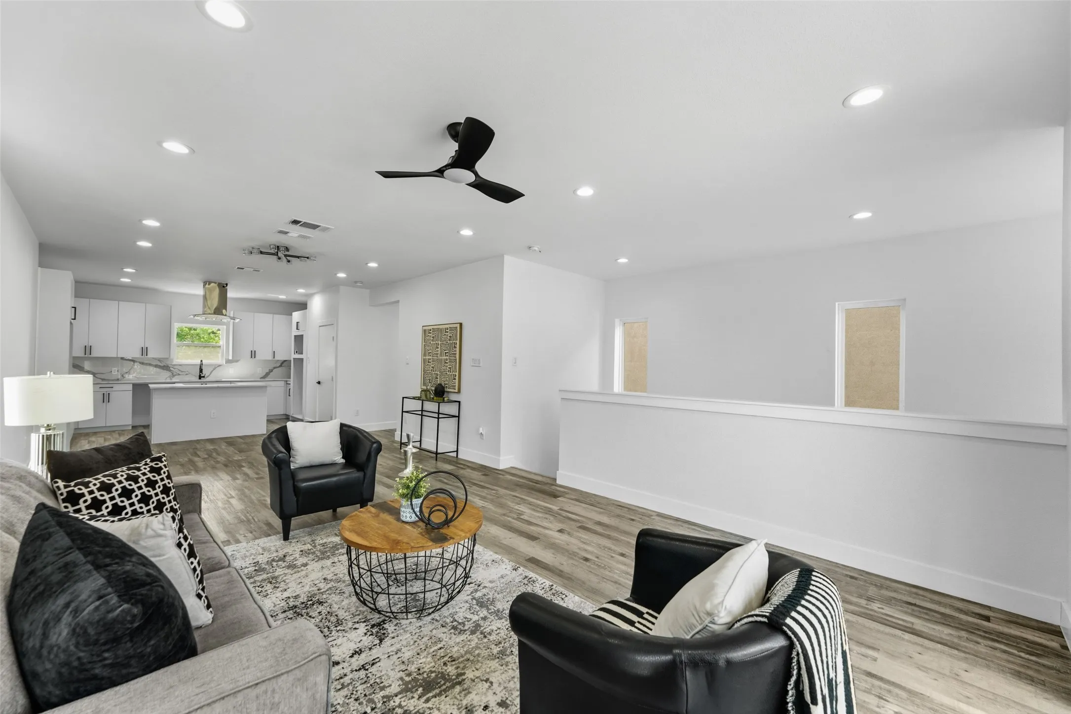Single Family Residence For Rent in Dallas County , 3142 Harmon Street, Dallas, Texas 75215, 3 Bedroom, 4 Bathroom, 1 Garage spaces, 2,579 Sqft, built in 2025, mls#21403015, Real Estate Agent in Dallas, Homes For Rent in Dallas county, Homes For Rent in Dallas, Realtor in Dallas Texas, Real Estate Brokerage Independent Realty Texas, Luminita Cordes Realtor