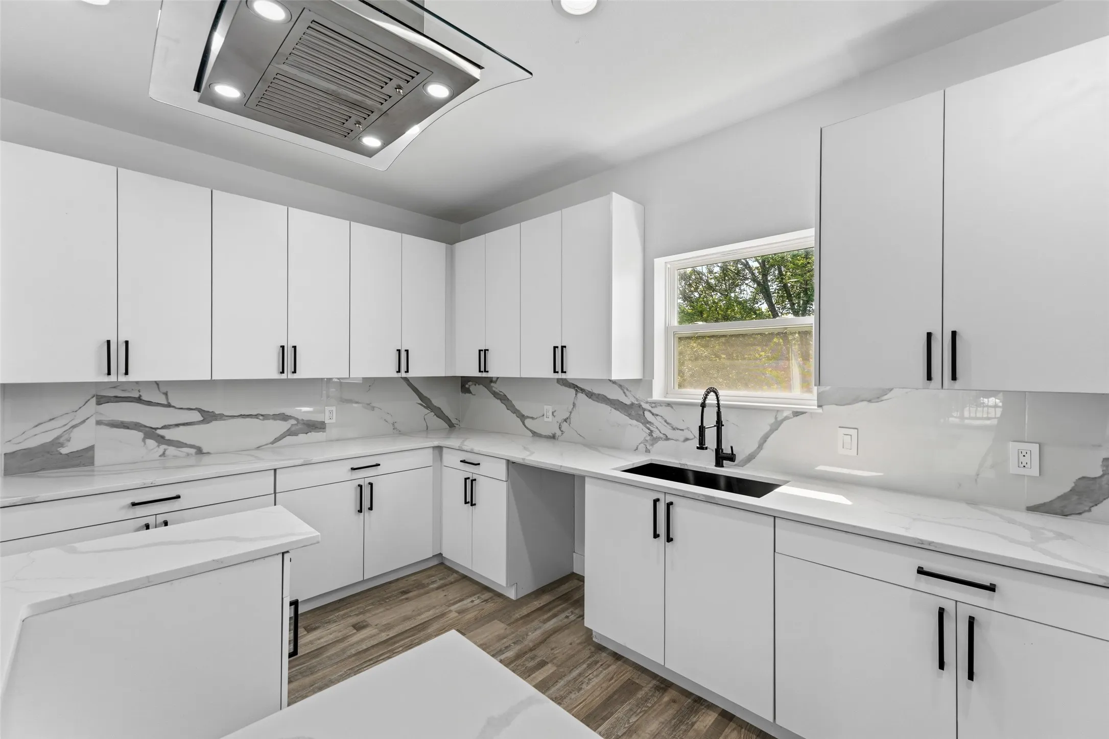 Single Family Residence For Rent in Dallas County , 3142 Harmon Street, Dallas, Texas 75215, 3 Bedroom, 4 Bathroom, 1 Garage spaces, 2,579 Sqft, built in 2025, mls#21403015, Real Estate Agent in Dallas, Homes For Rent in Dallas county, Homes For Rent in Dallas, Realtor in Dallas Texas, Real Estate Brokerage Independent Realty Texas, Luminita Cordes Realtor