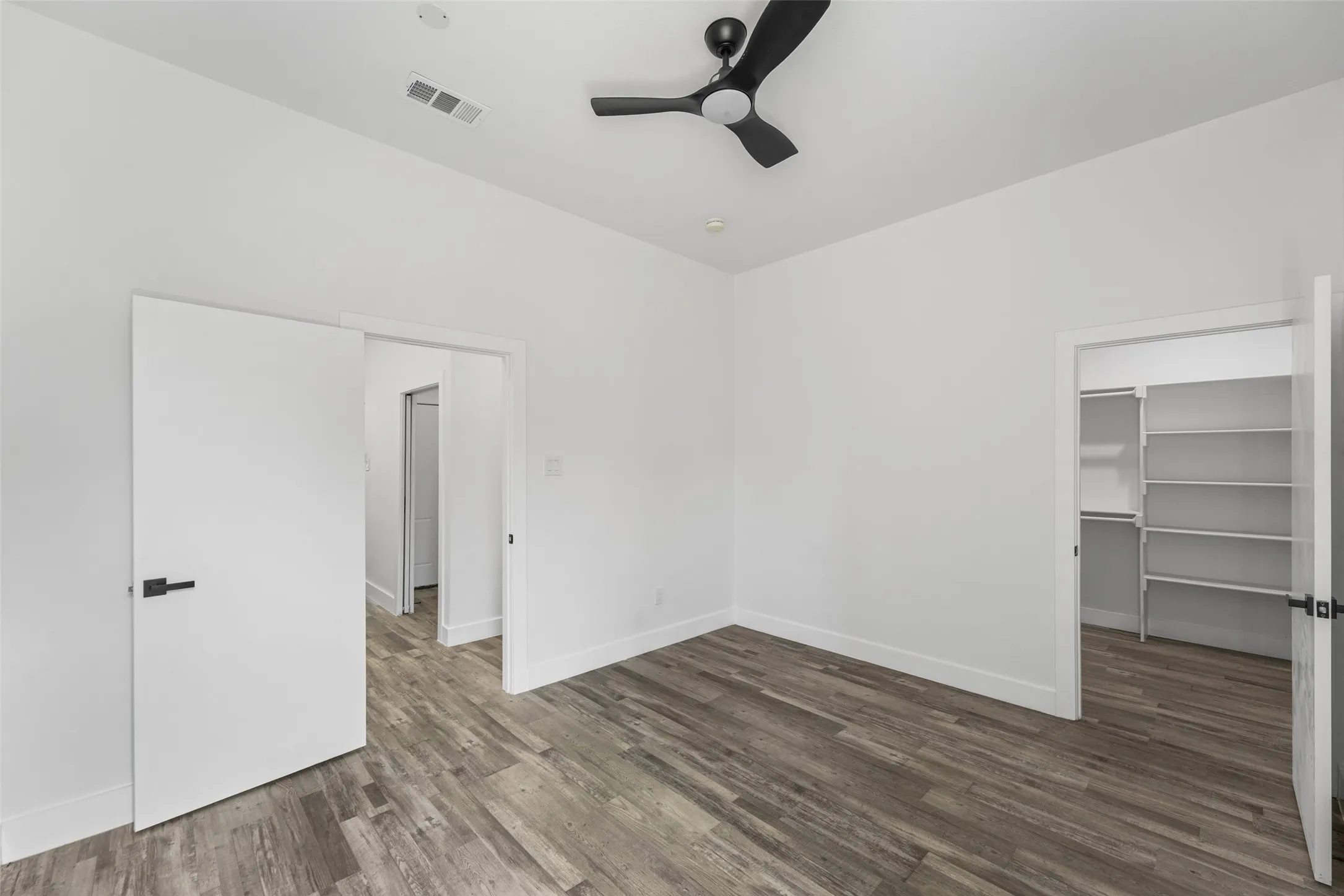 Single Family Residence For Rent in Dallas County , 3142 Harmon Street, Dallas, Texas 75215, 3 Bedroom, 4 Bathroom, 1 Garage spaces, 2,579 Sqft, built in 2025, mls#21403015, Real Estate Agent in Dallas, Homes For Rent in Dallas county, Homes For Rent in Dallas, Realtor in Dallas Texas, Real Estate Brokerage Independent Realty Texas, Luminita Cordes Realtor