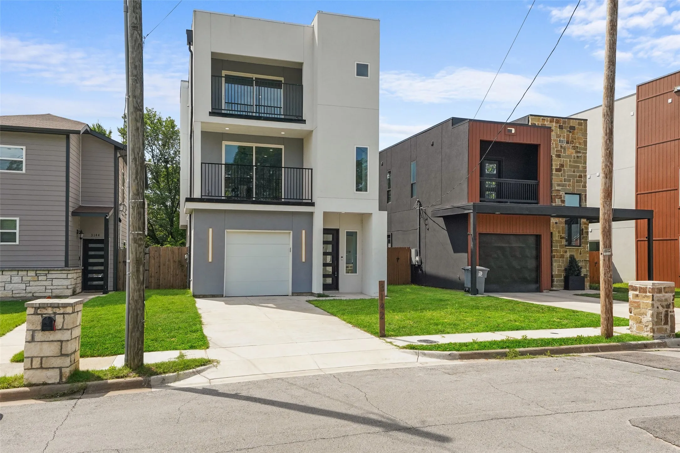 Single Family Residence For Rent in Dallas County , 3142 Harmon Street, Dallas, Texas 75215, 3 Bedroom, 4 Bathroom, 1 Garage spaces, 2,579 Sqft, built in 2025, mls#21403015, Real Estate Agent in Dallas, Homes For Rent in Dallas county, Homes For Rent in Dallas, Realtor in Dallas Texas, Real Estate Brokerage Independent Realty Texas, Luminita Cordes Realtor