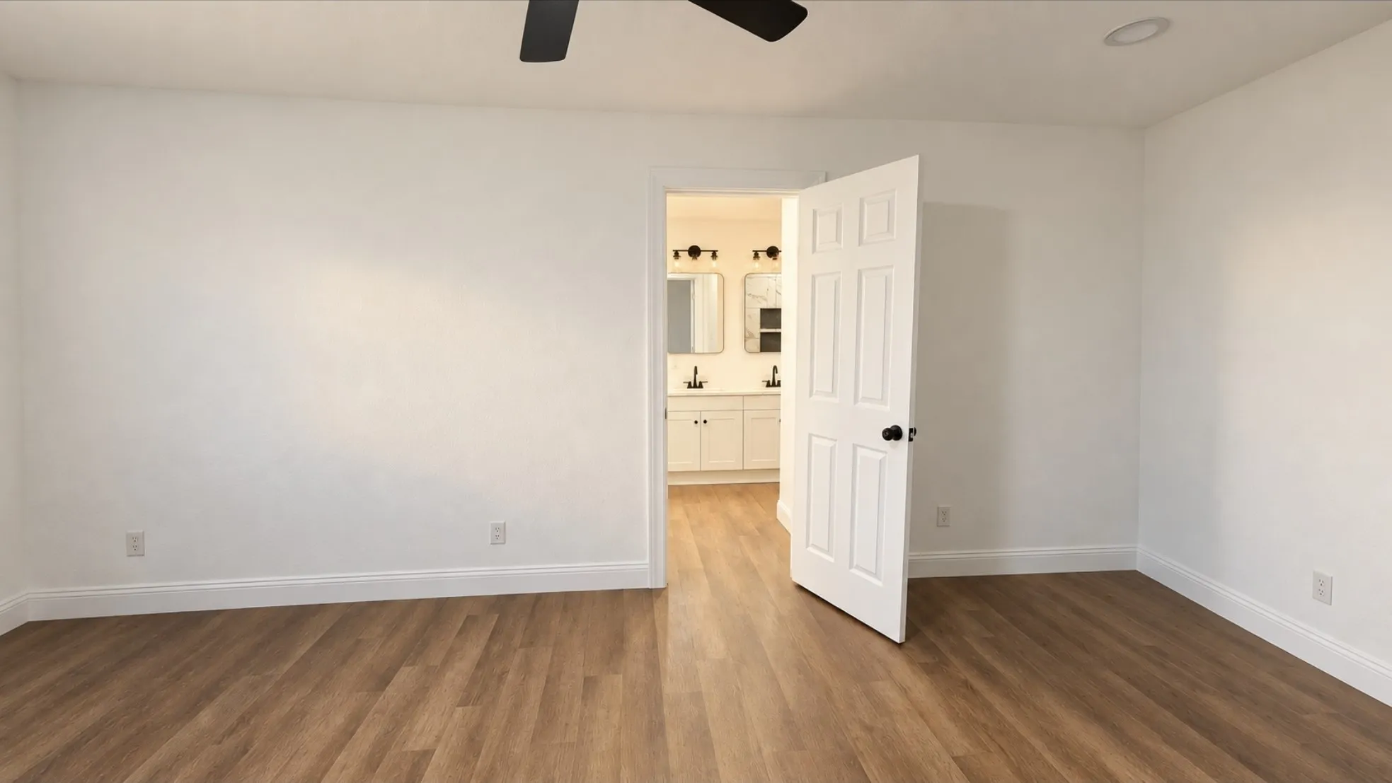 Single Family Residence For Sale in Taylor County , 418 Miller Street, Abilene, Texas 79605, 3 Bedroom, 2 Bathroom, Garage spaces, 1,260 Sqft, built in 1926, mls#21402988, Real Estate Agent in Abilene, Homes For Sale in Taylor county, Homes For Sale in Abilene, Realtor in Abilene Texas, Real Estate Brokerage Independent Realty Texas, Luminita Cordes Realtor