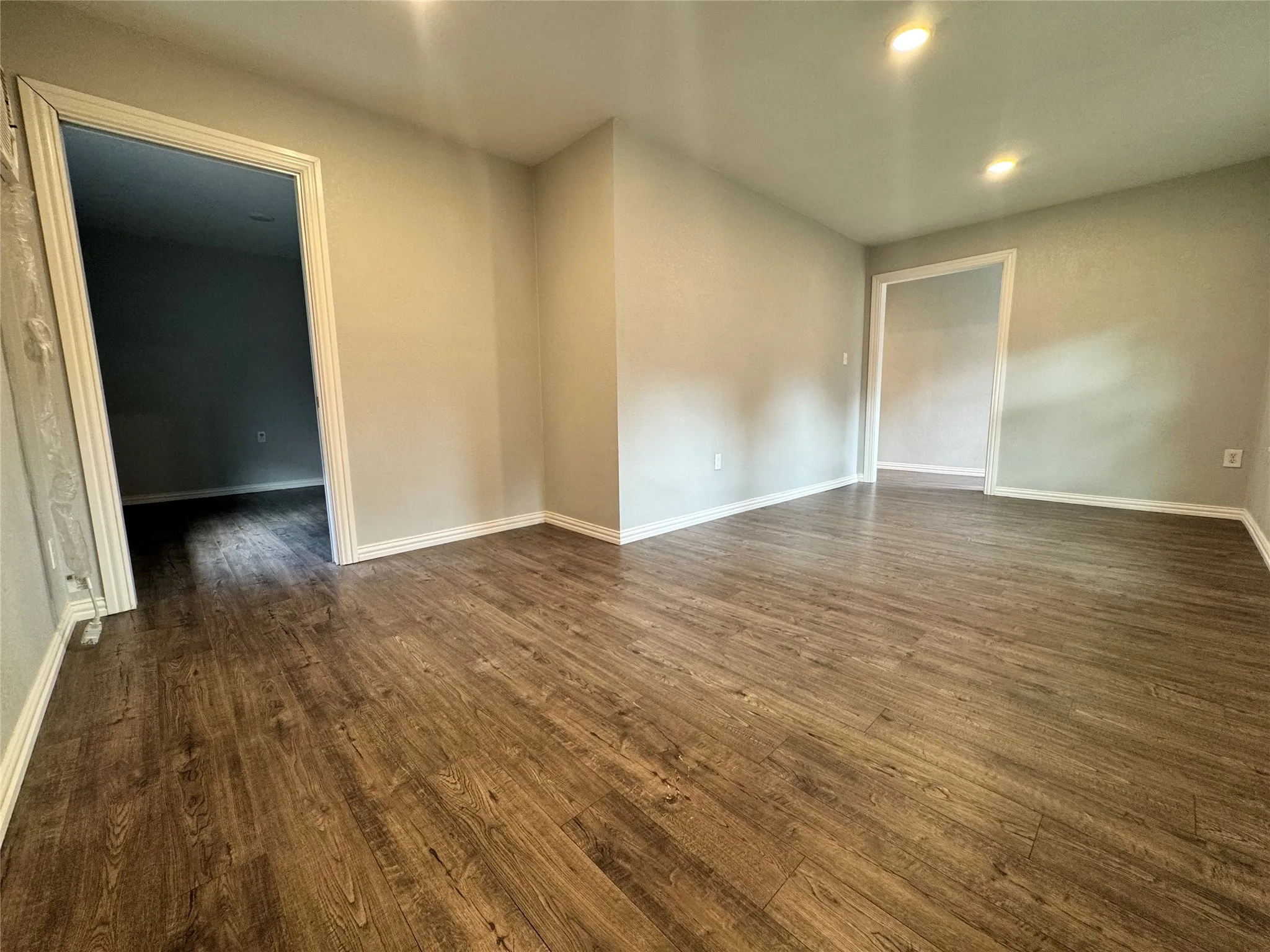Single Family Residence For Rent in Tarrant County , 4225 Sue Court, Lake Worth, Texas 76135, 1 Bedroom, 1 Bathroom, Garage spaces, 575 Sqft, built in 2022, mls#21403016, Real Estate Agent in Lake Worth, Homes For Rent in Tarrant county, Homes For Rent in Lake Worth, Realtor in Lake Worth Texas, Real Estate Brokerage Independent Realty Texas, Luminita Cordes Realtor